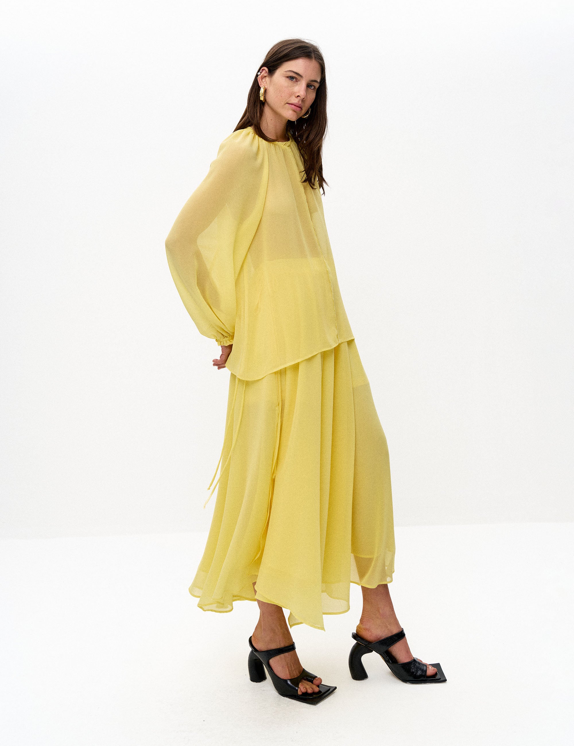 Bata Gabriela Chiffon Amarelo