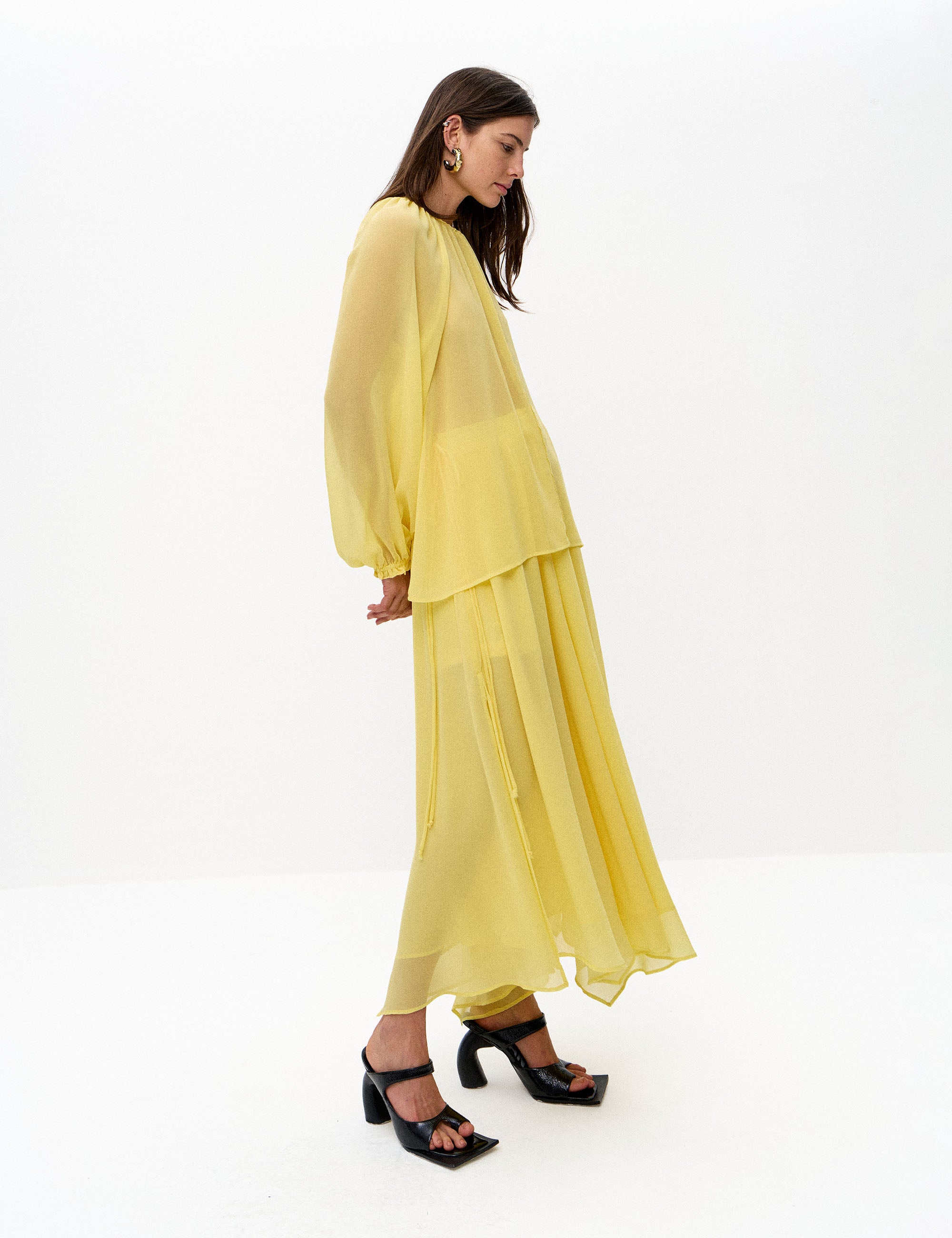 Bata Gabriela Chiffon Amarelo