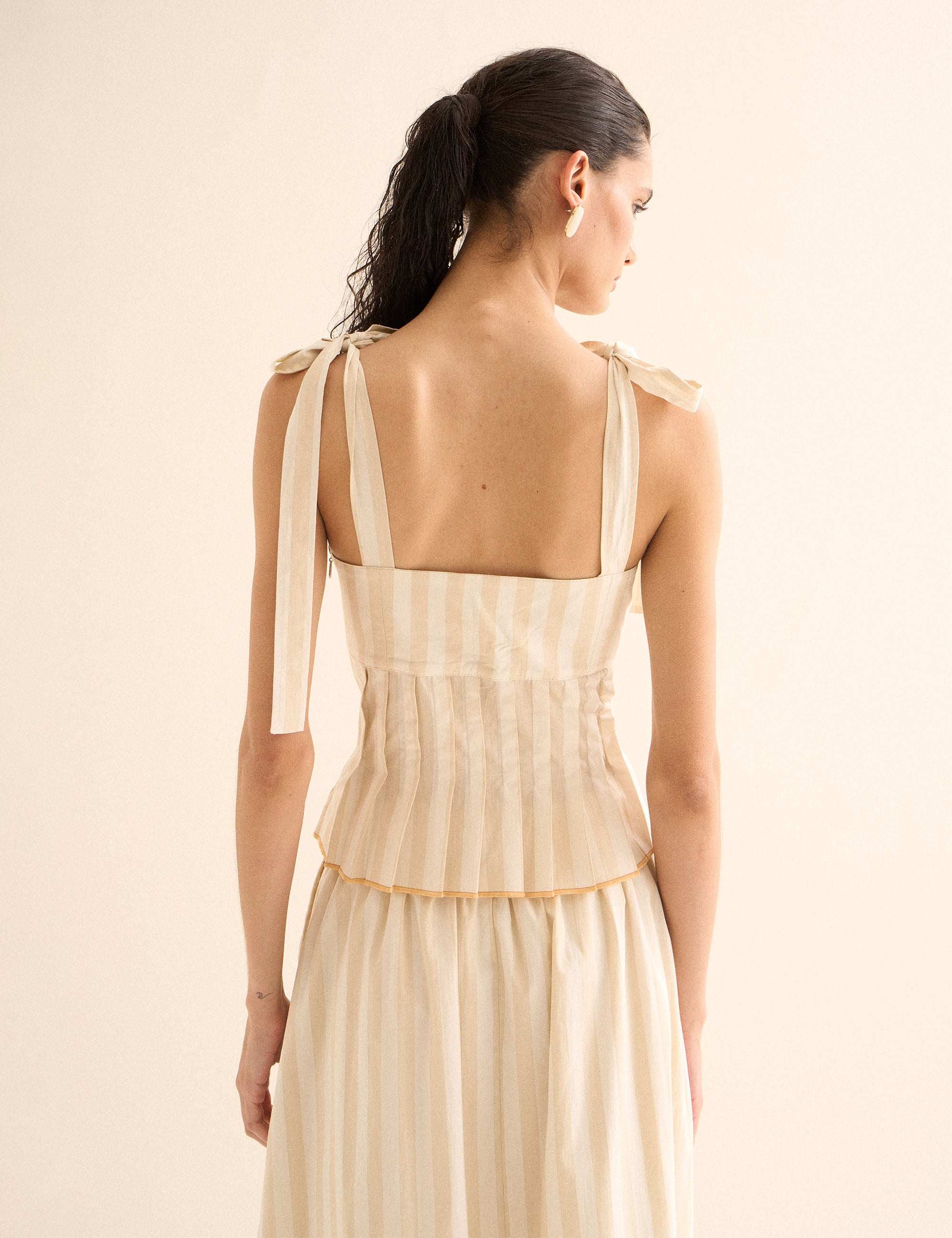 Blusa Elena Tricoline Bege