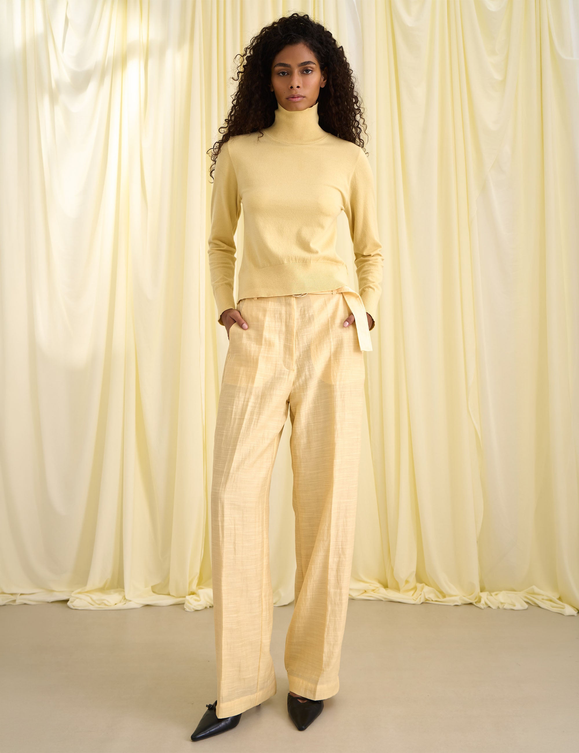 Blusa Gola Rolê Tricot Manteiga