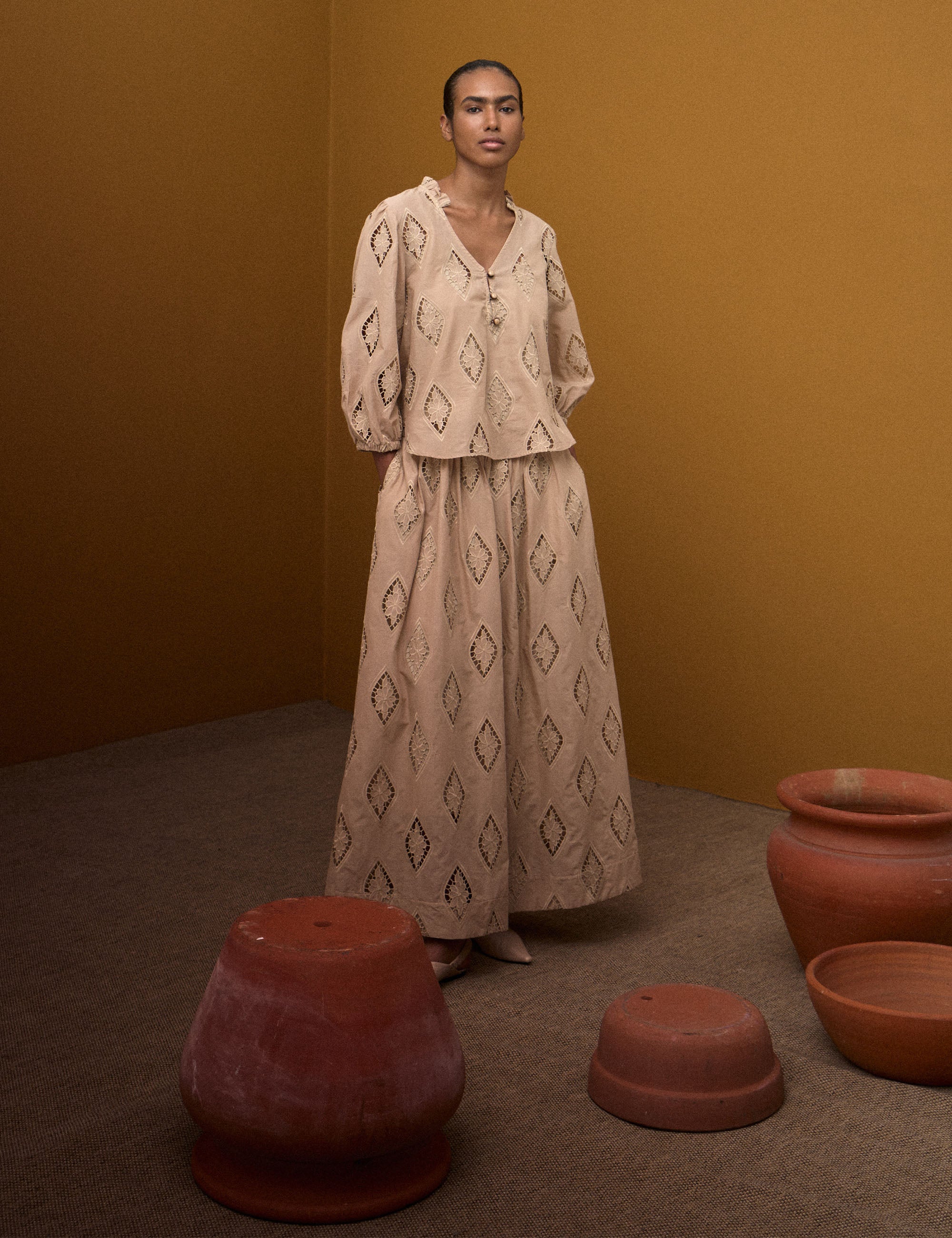 Camisa Maevie Laise Bege