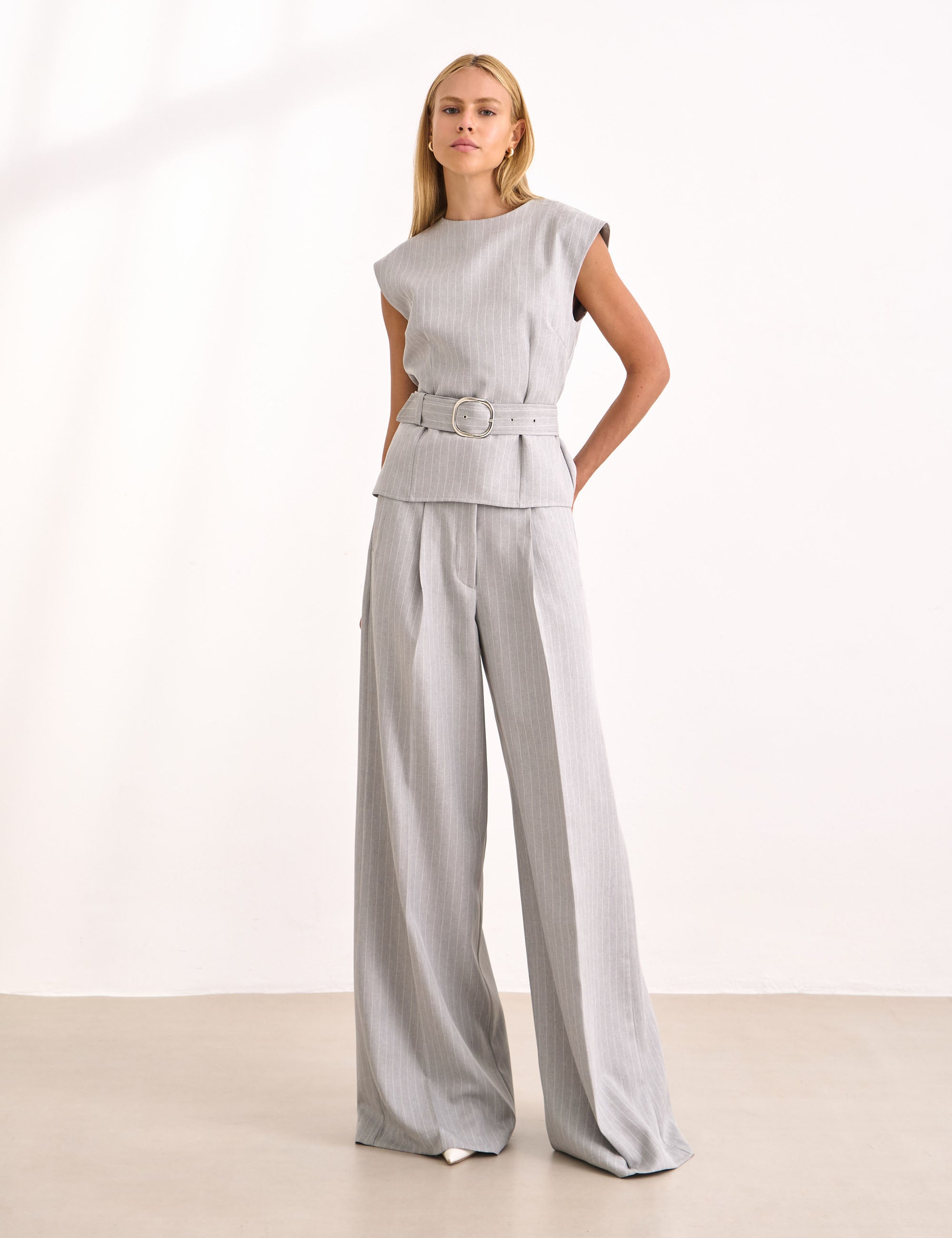 Blusa Magriet Alfaiataria Cinza