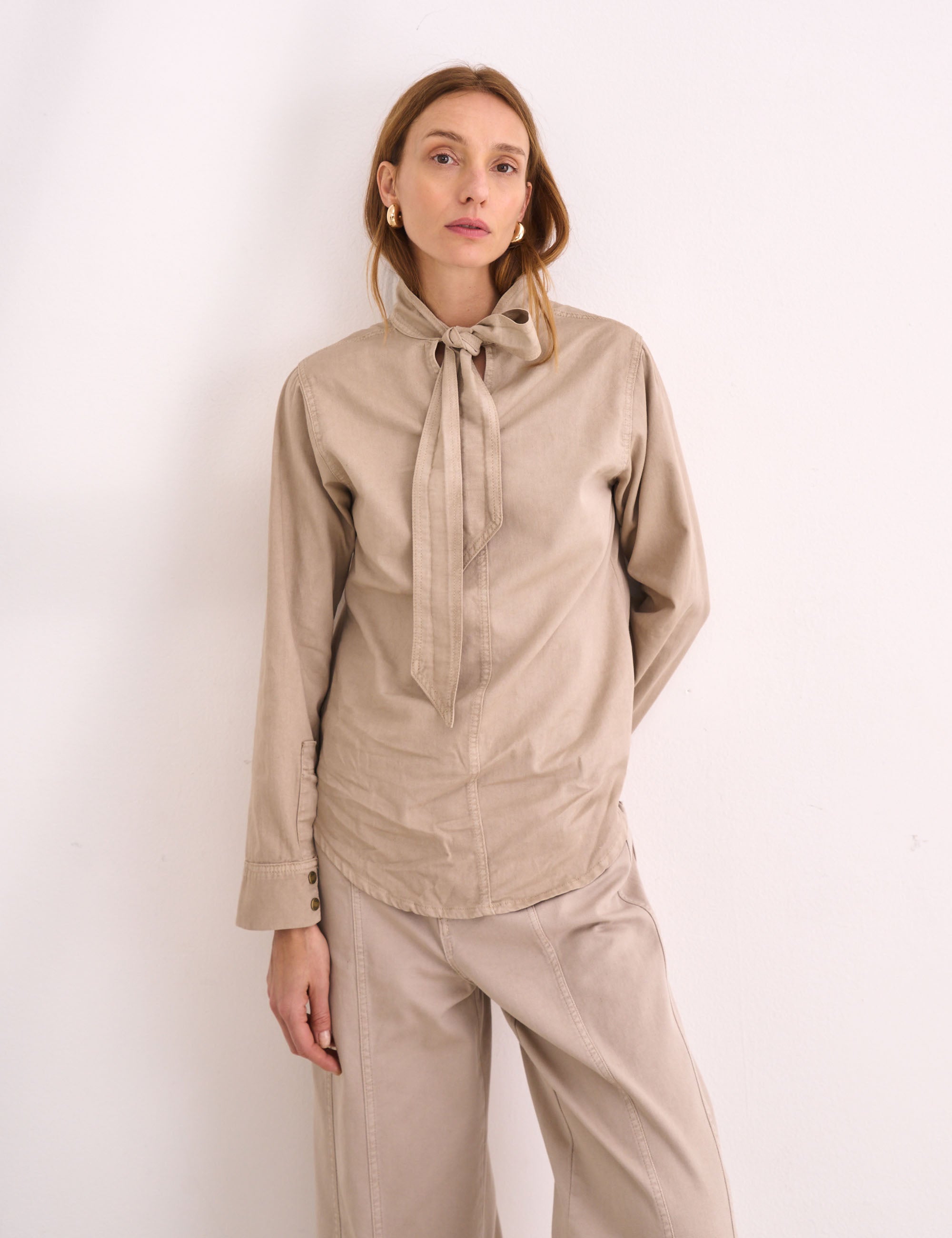 Blusa Zoe Sarja Areia