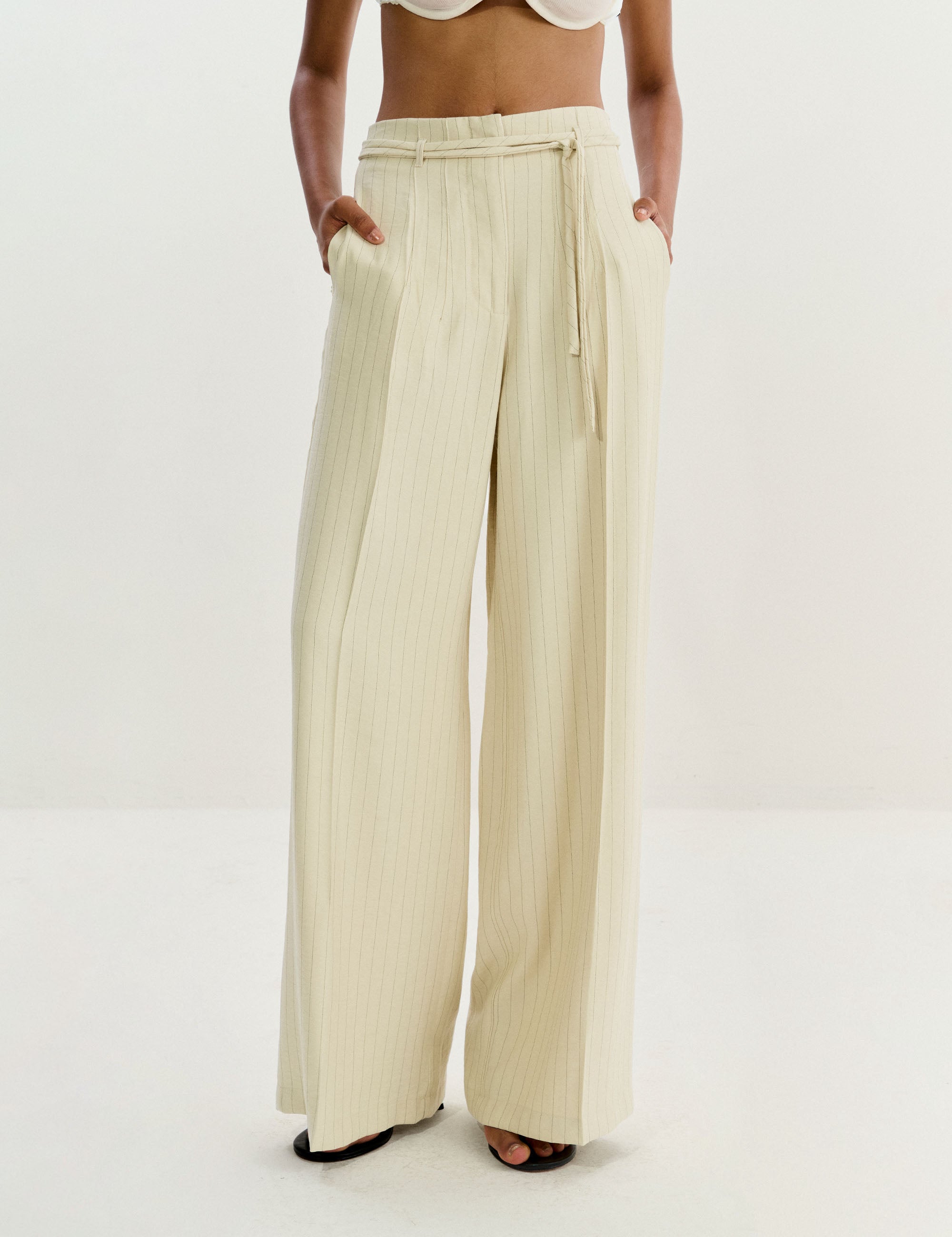 Calça Adrielly Viscolinho Areia