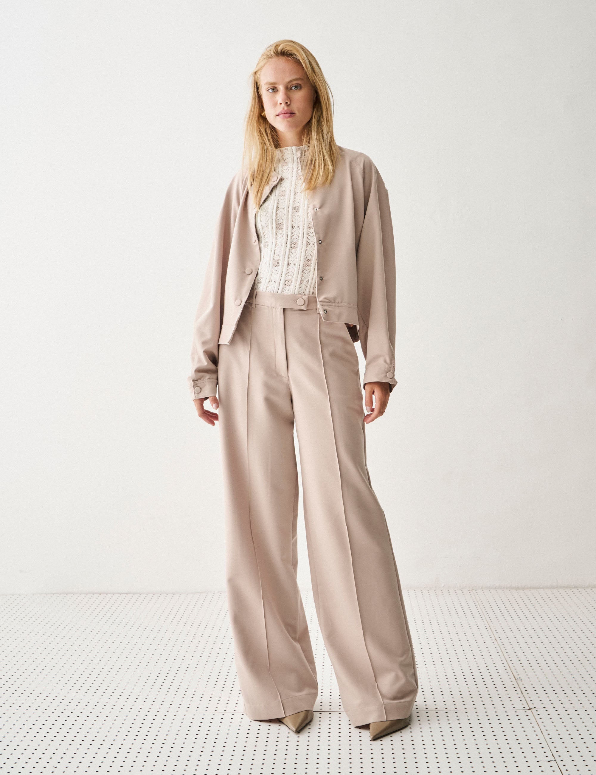 Calça Aline Alfaiataria Bege