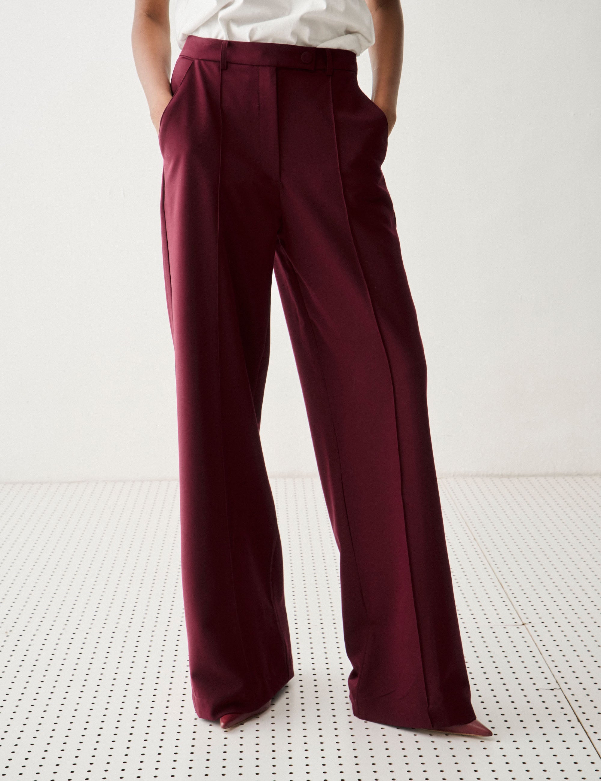 Calça Aline Alfaiataria Bordeaux