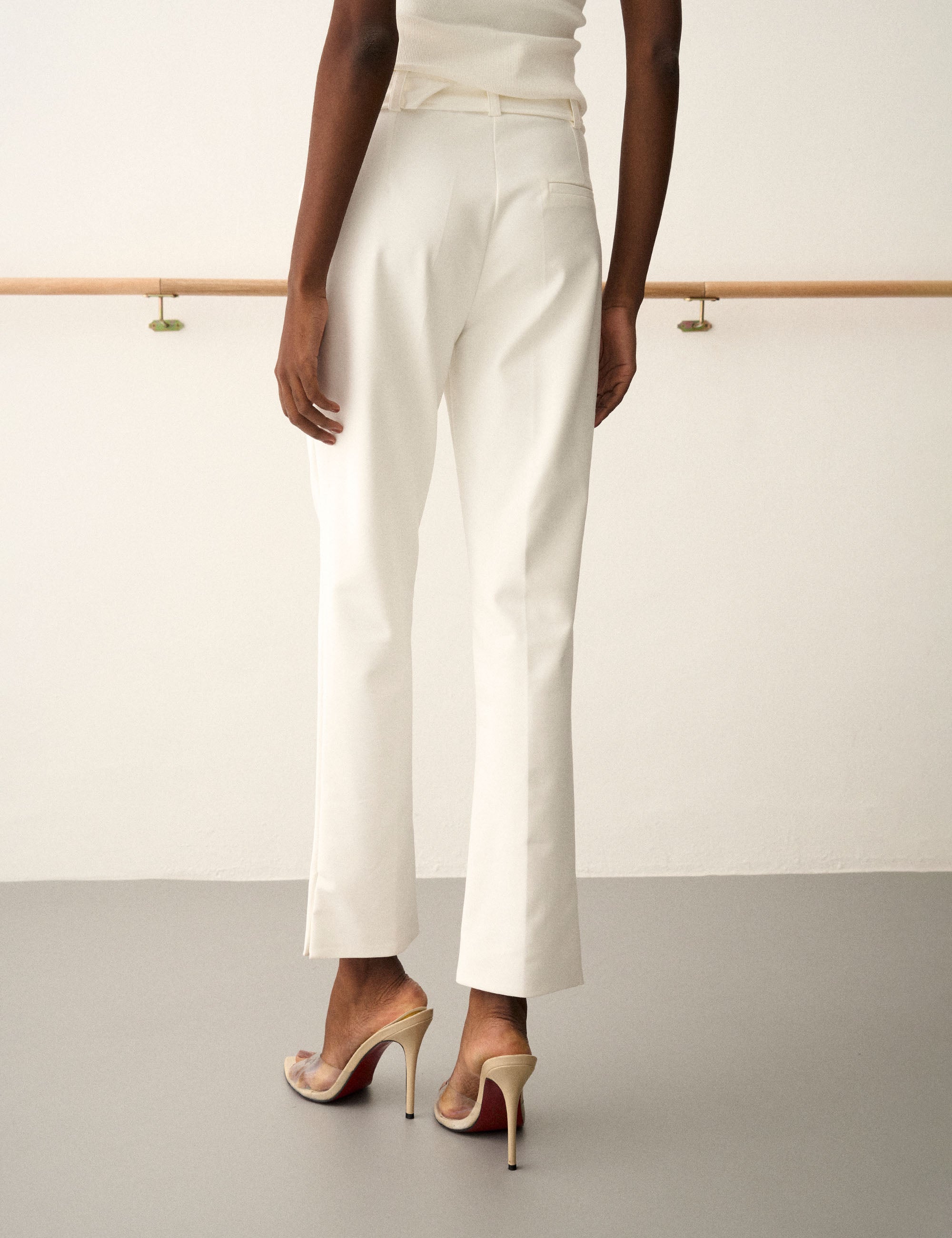 Calça Cintia Alfaiataria Off White