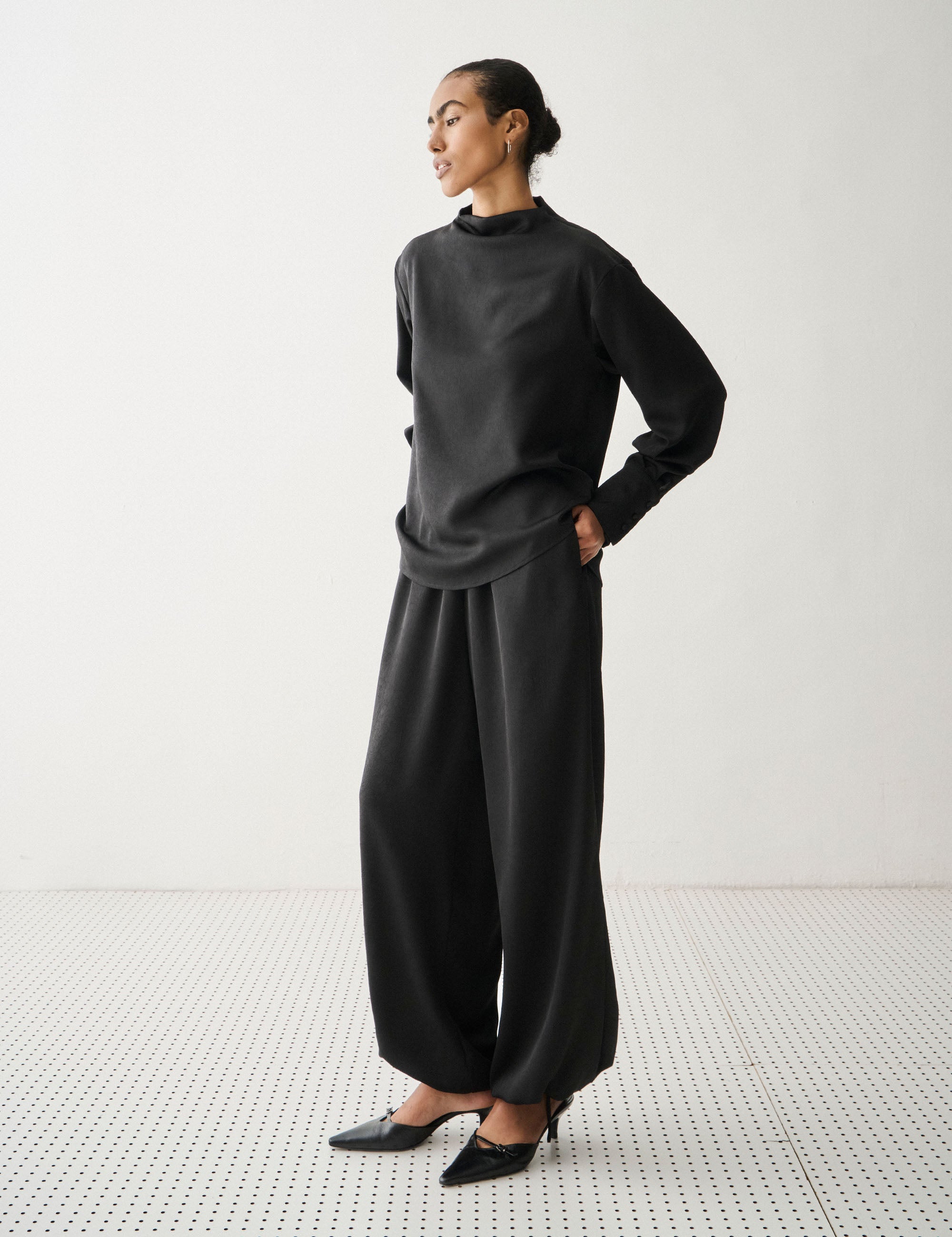 Calça Lenço Mayara Cetim Preto