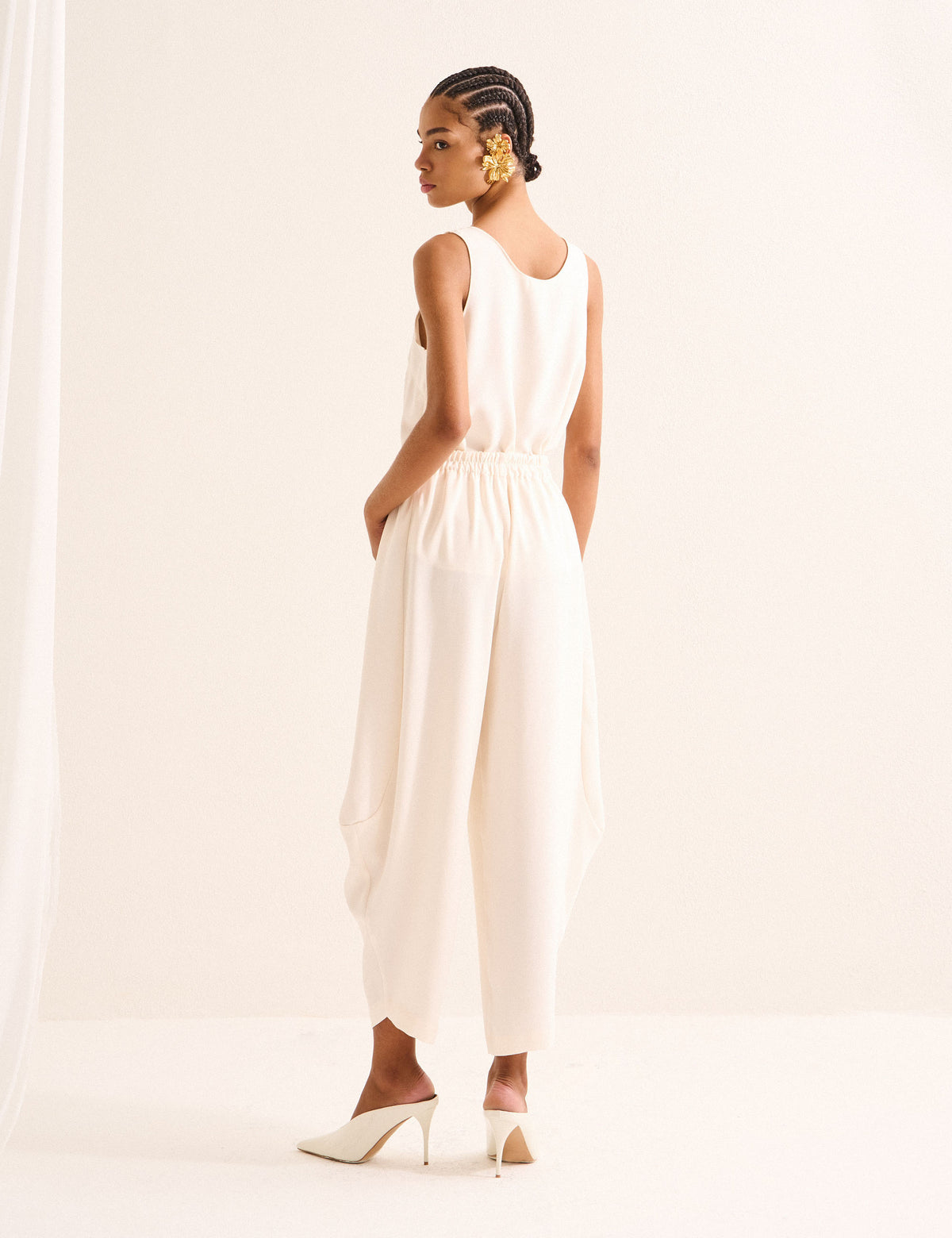 Calça Modena Acetinada Marfim