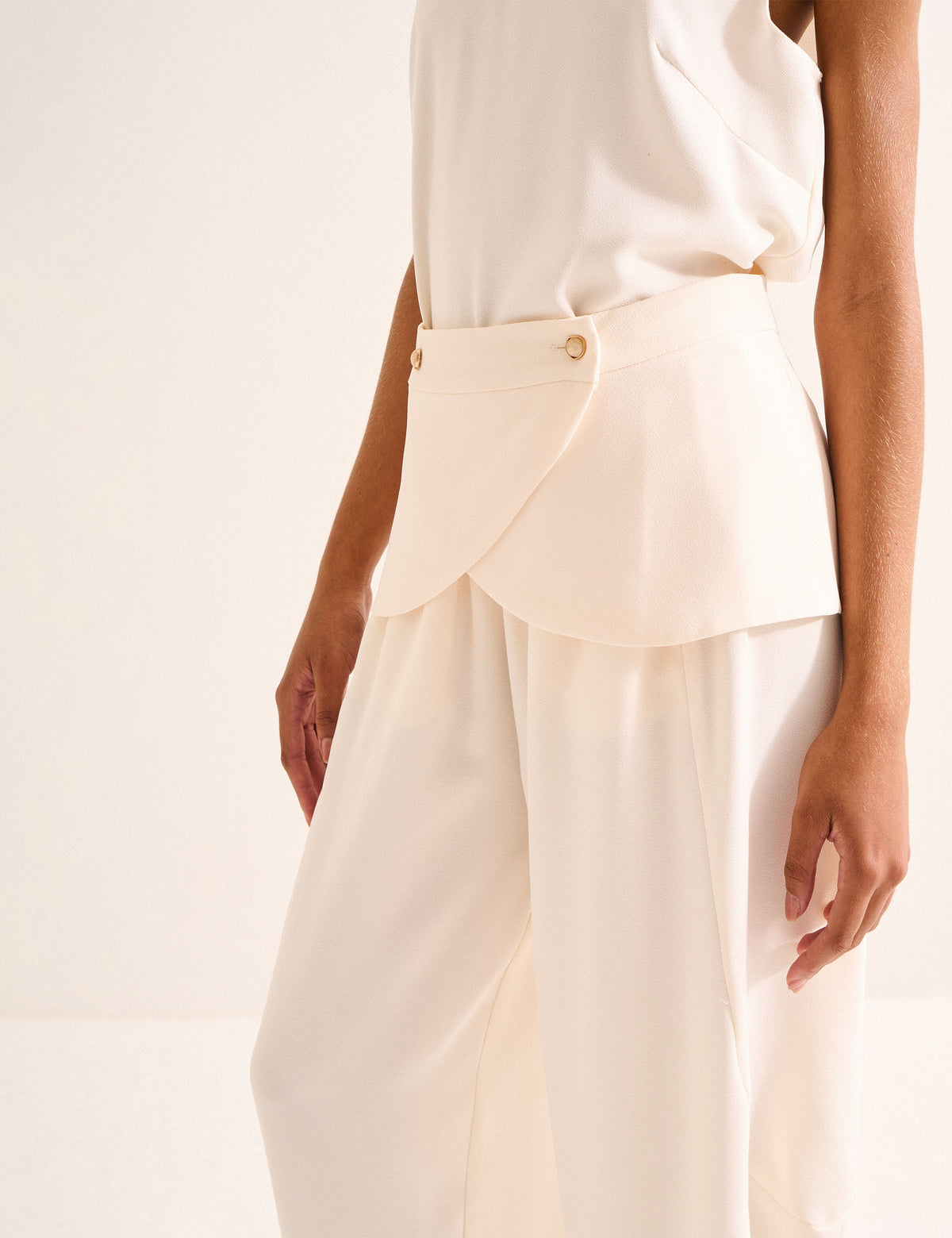 Calça Modena Acetinada Marfim