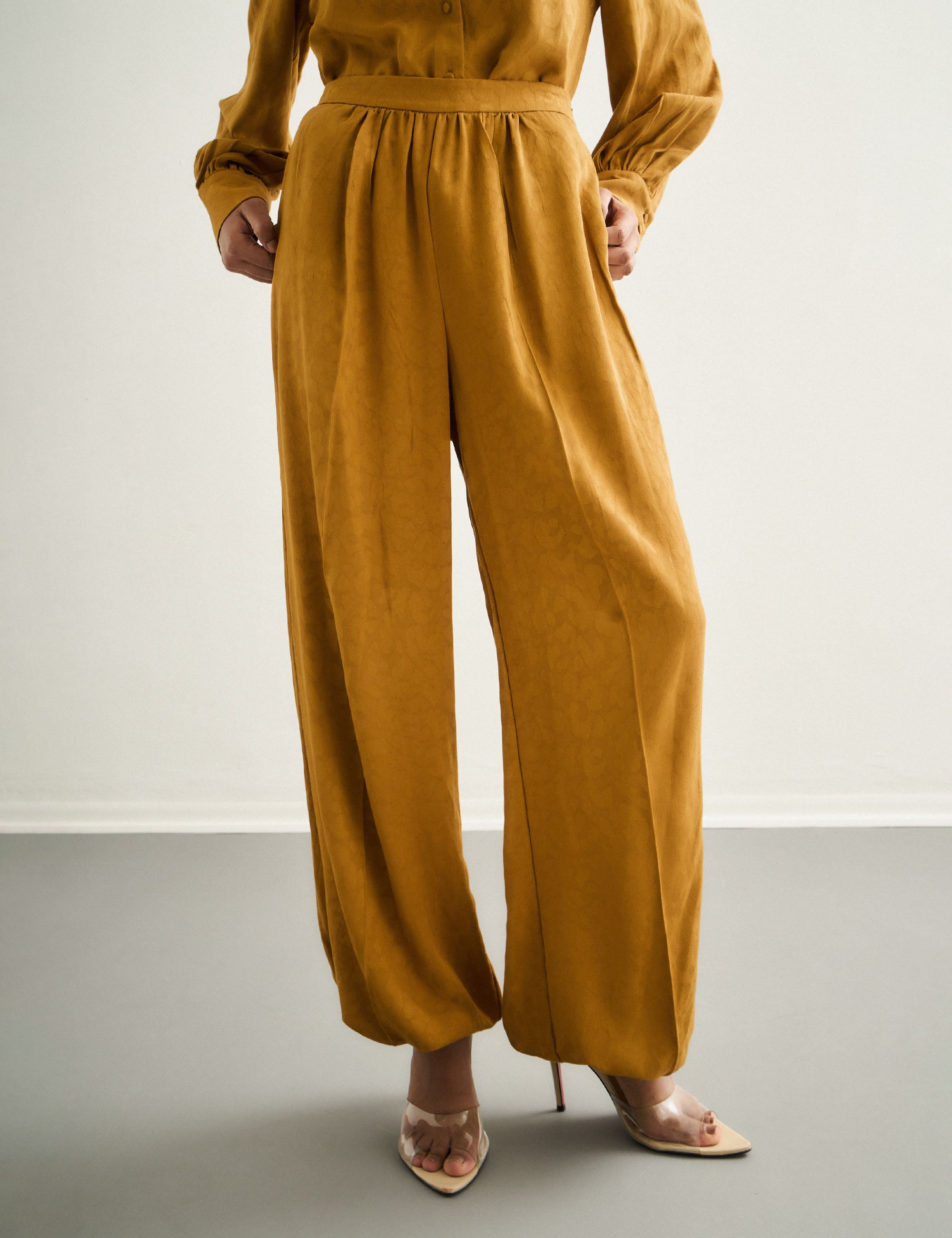Calça Sandra Jacquard Cúrcuma