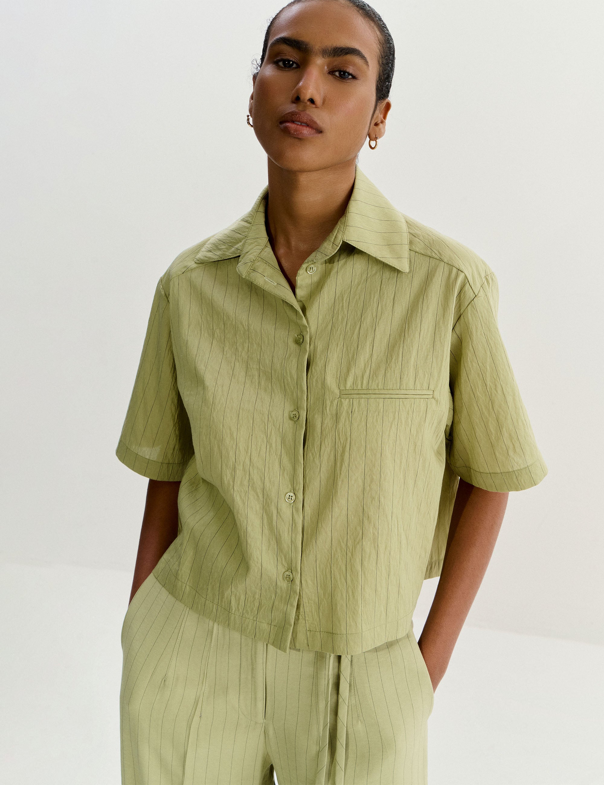 Camisa Adrielly Viscolinho Verde