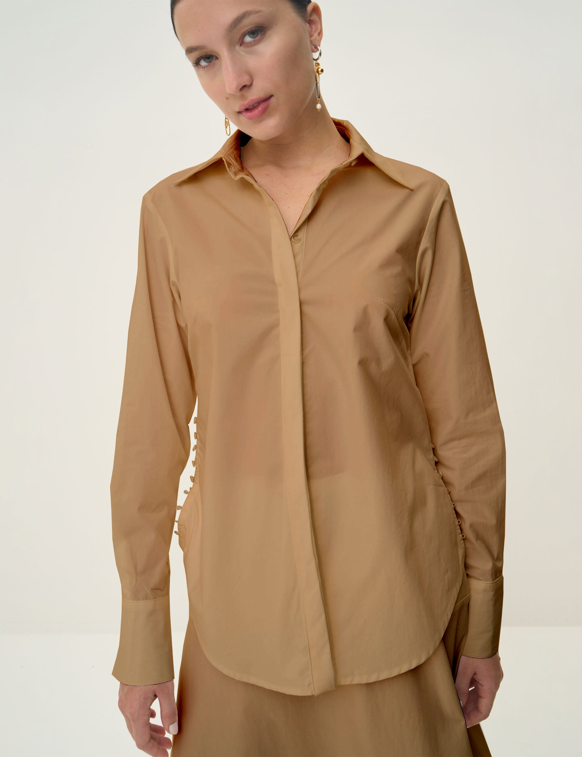 Camisa Betina Tricoline Camel