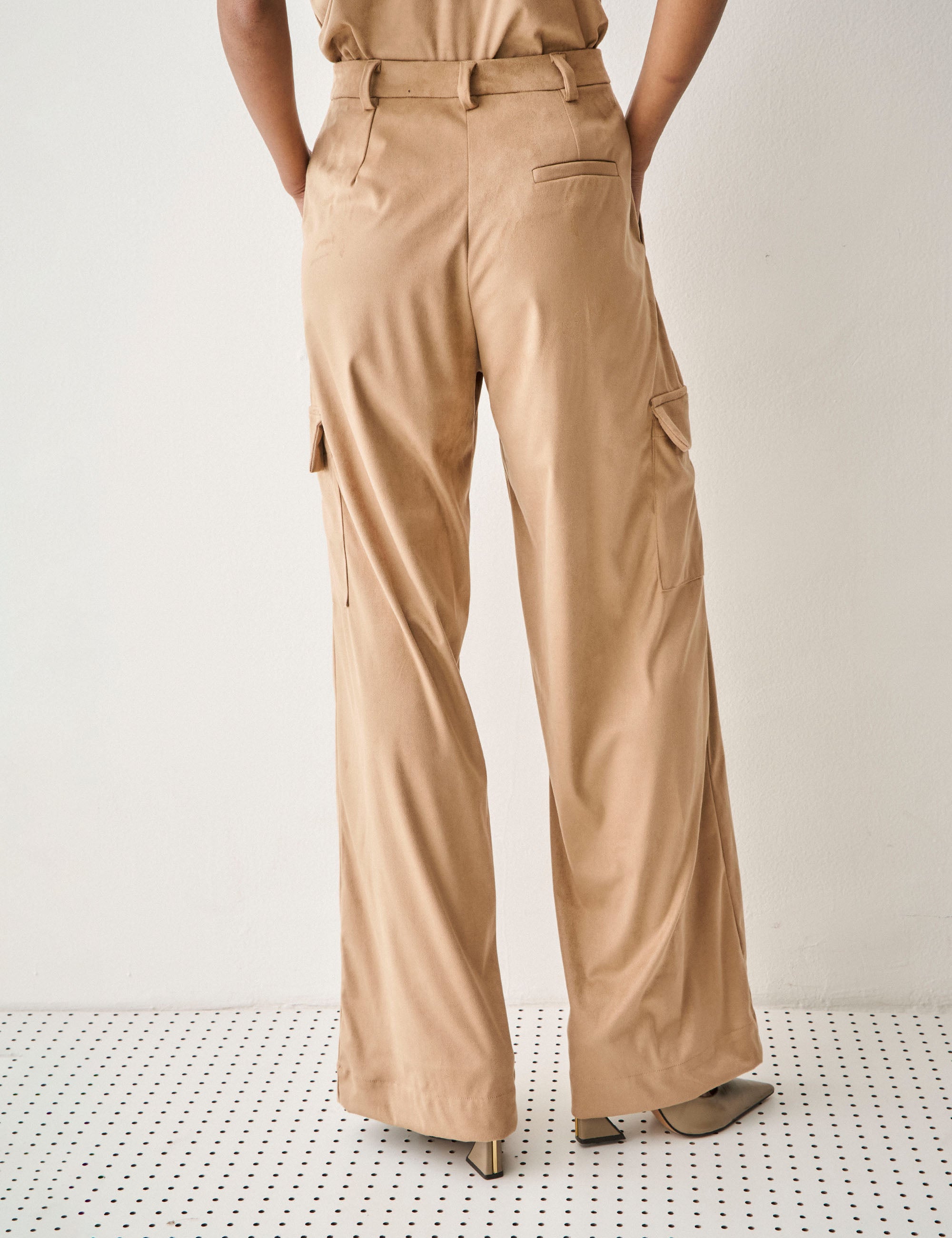 Conjunto Mirabele Suede Camurça