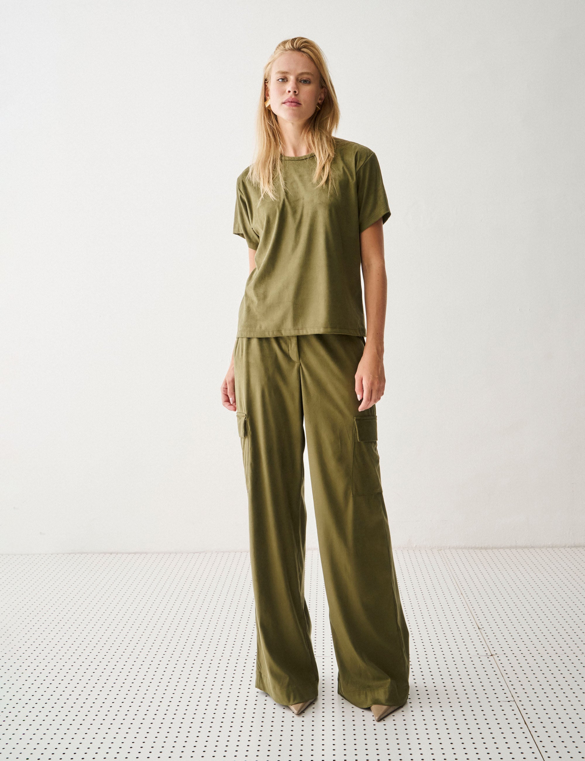 Conjunto Mirabele Suede Oliva