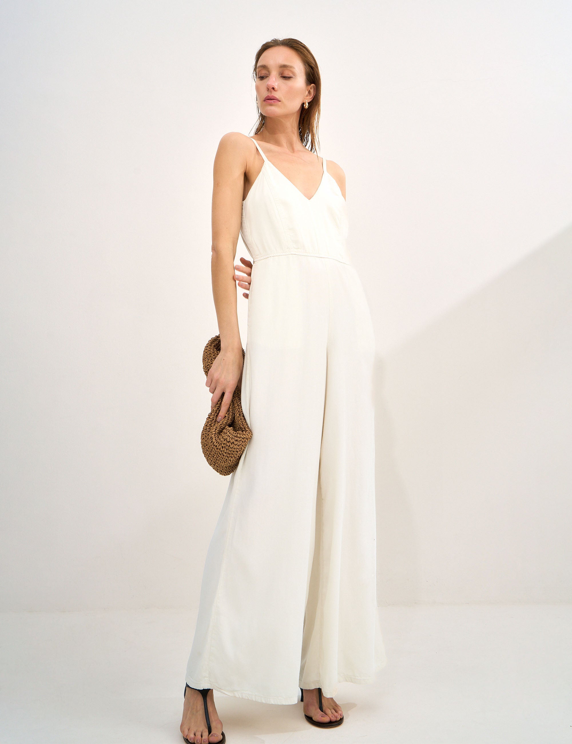 Macacão Ava Liocel Areia