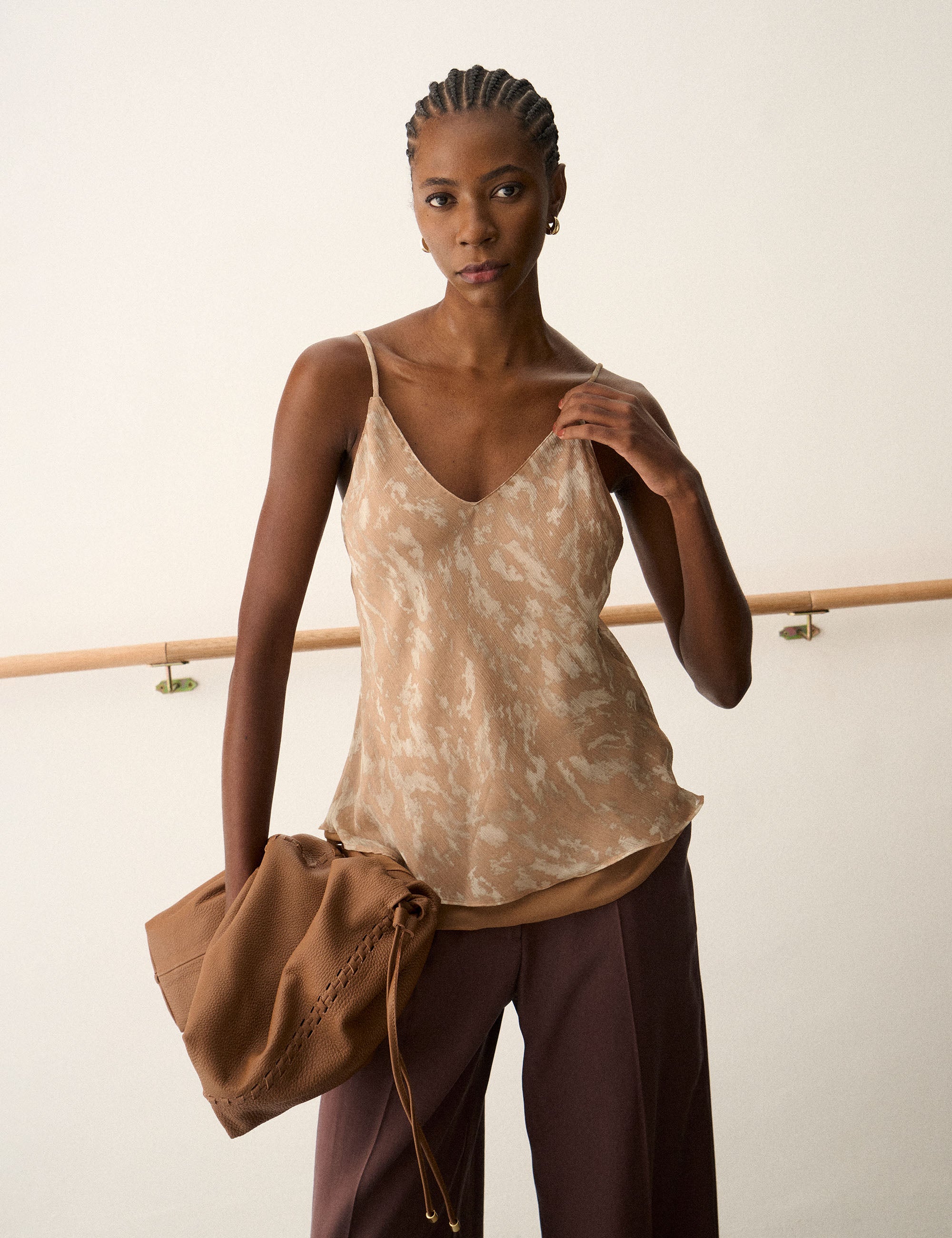 Regata Dalia Fluida Bege