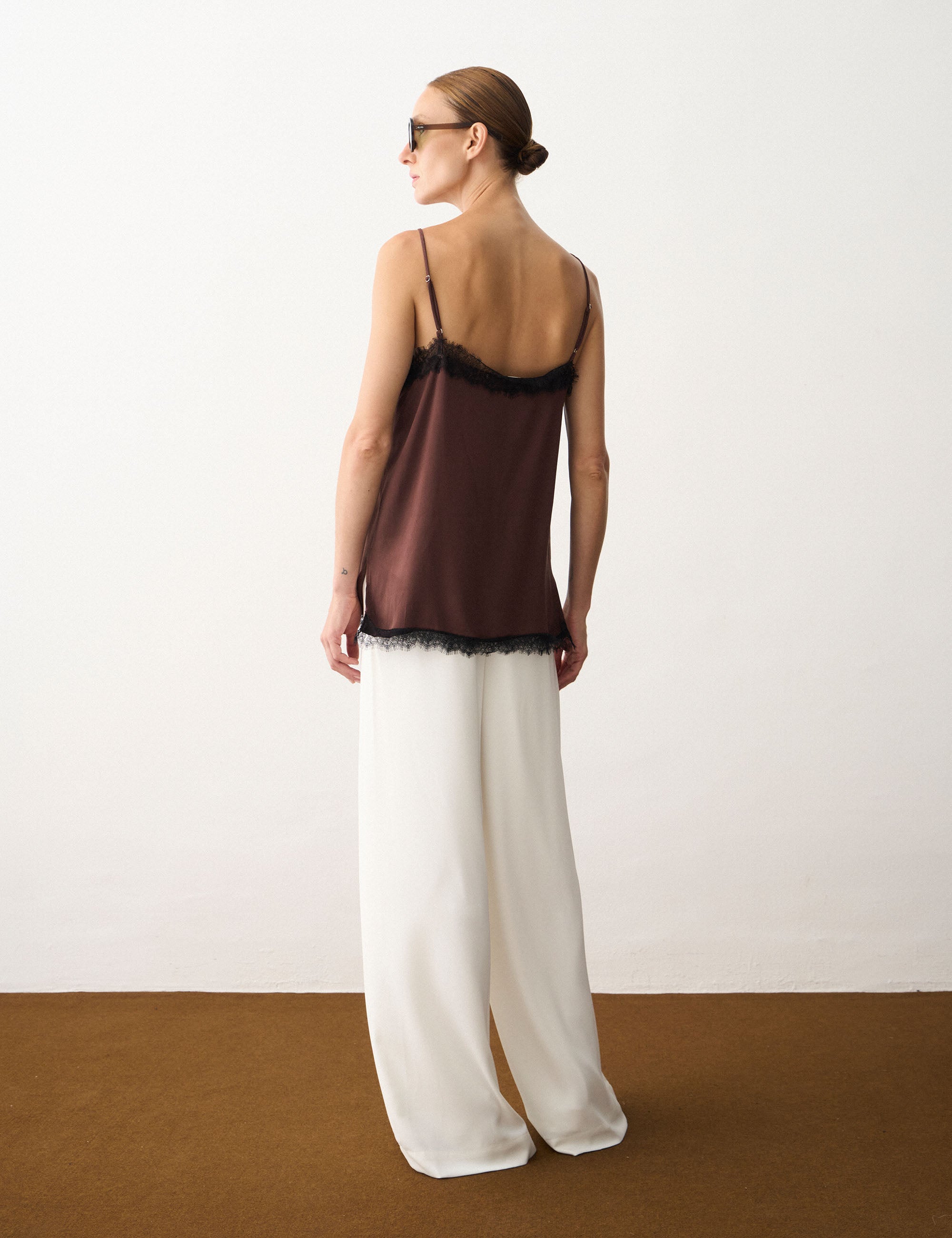 Regata Lingerie Cetim Marrom