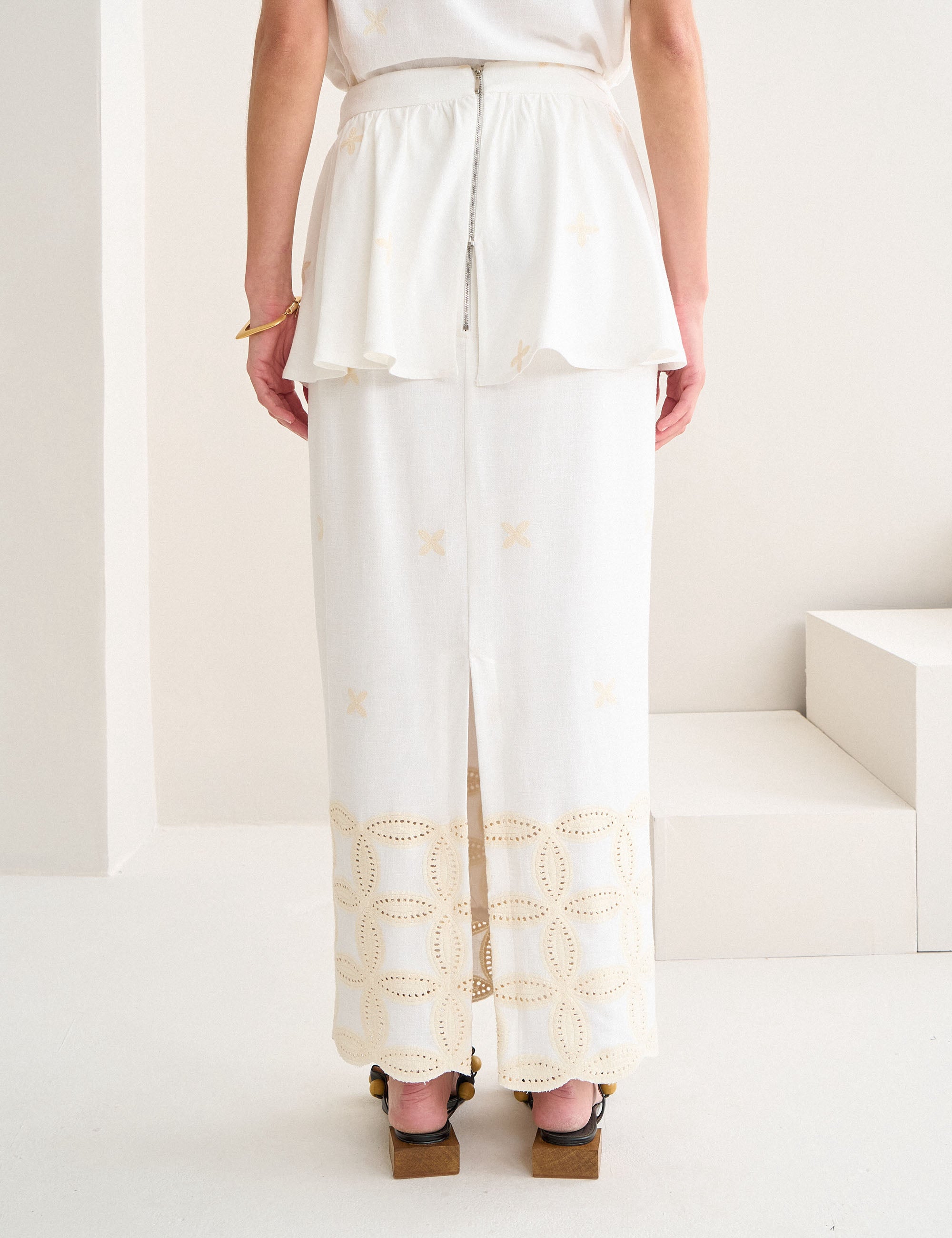 Saia Cecília Bordada Off White