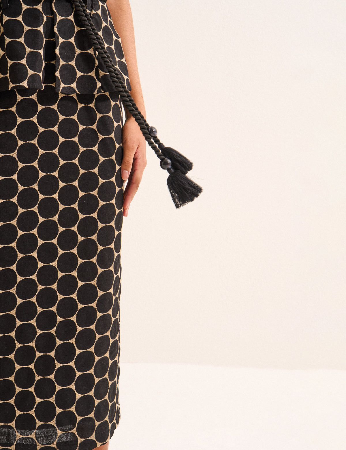 Saia Fiore Peplum Preto