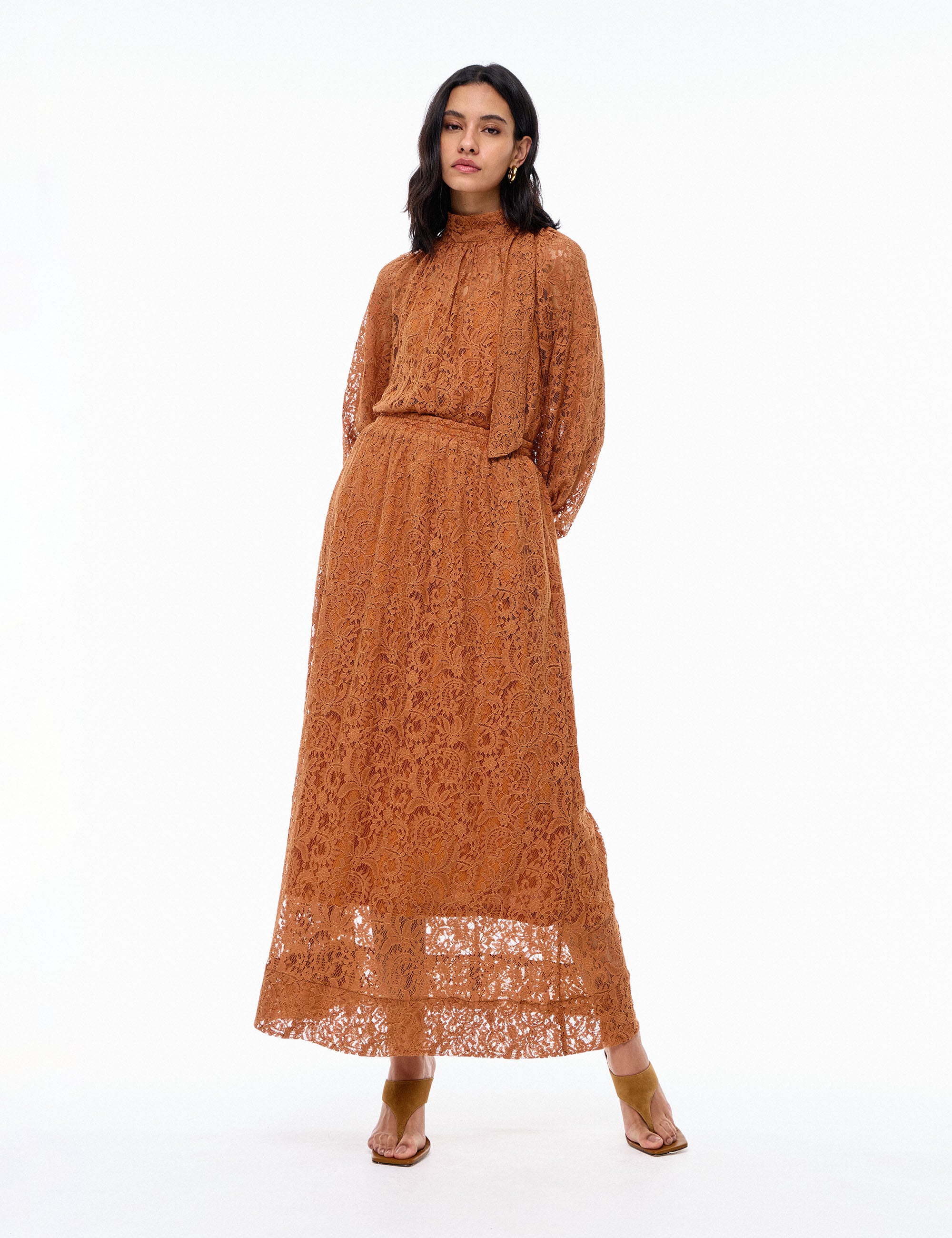 Saia Siena Renda Amêndoa