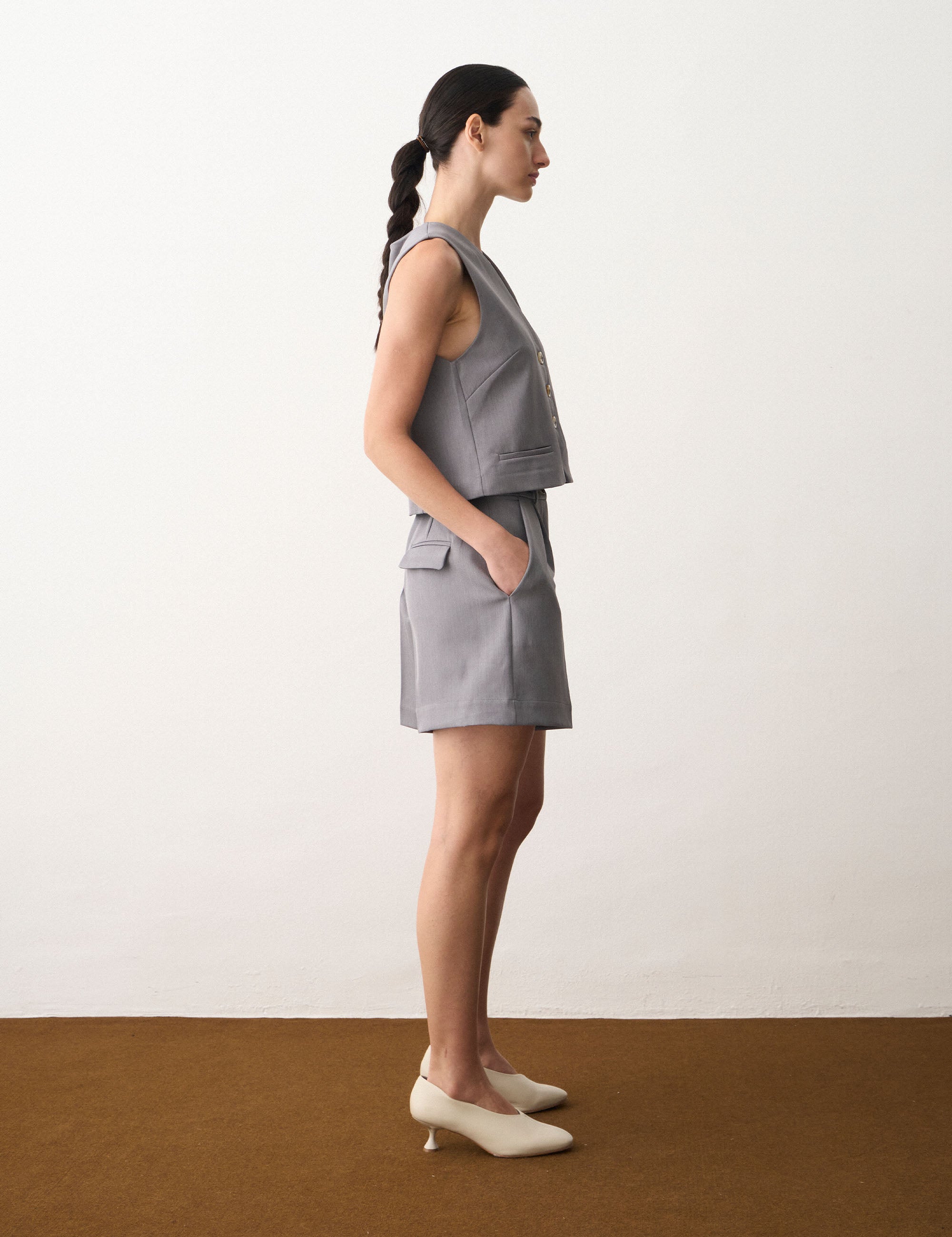 Shorts Melany Alfaiataria Cinza