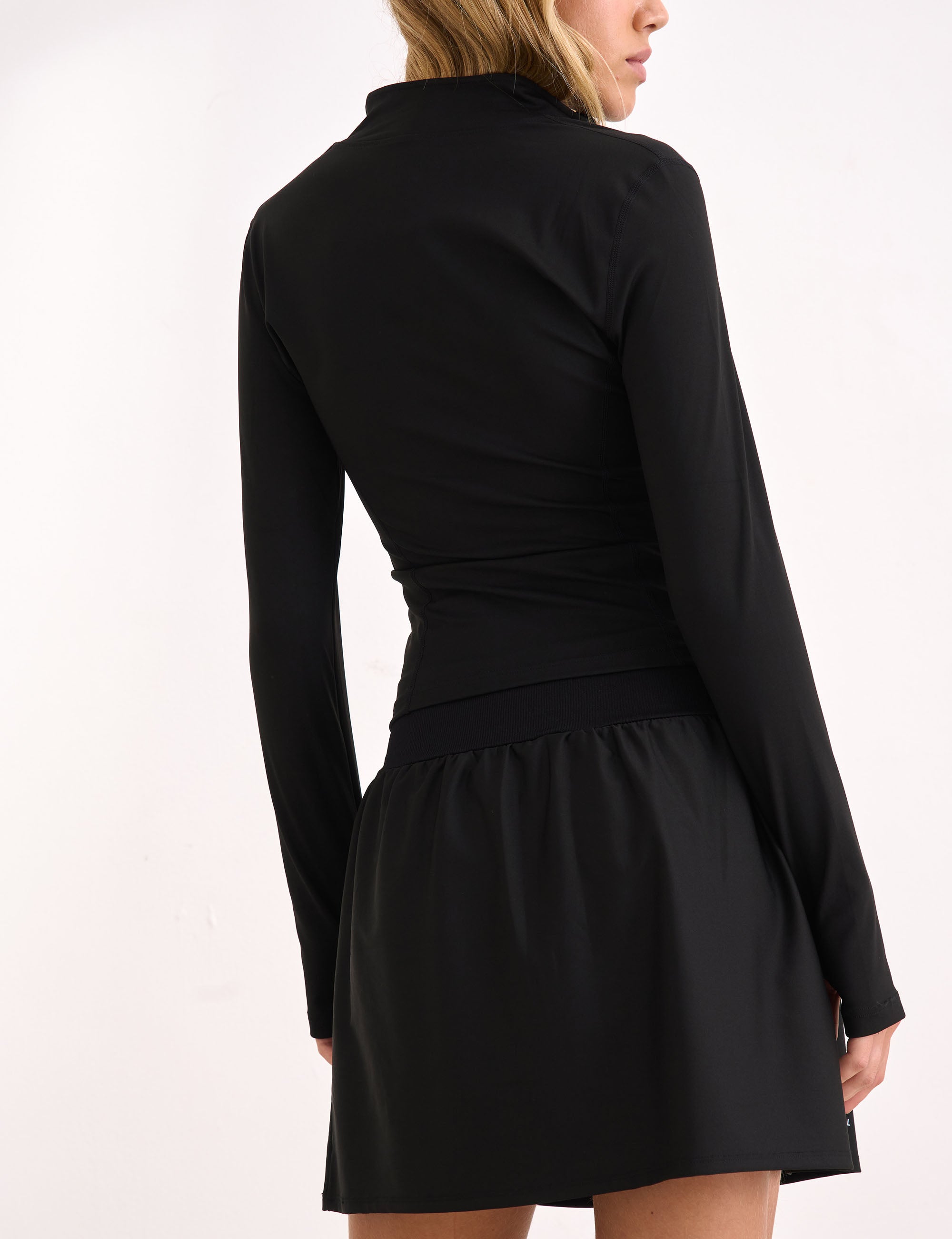 Shorts Saia Academia Malha Preto