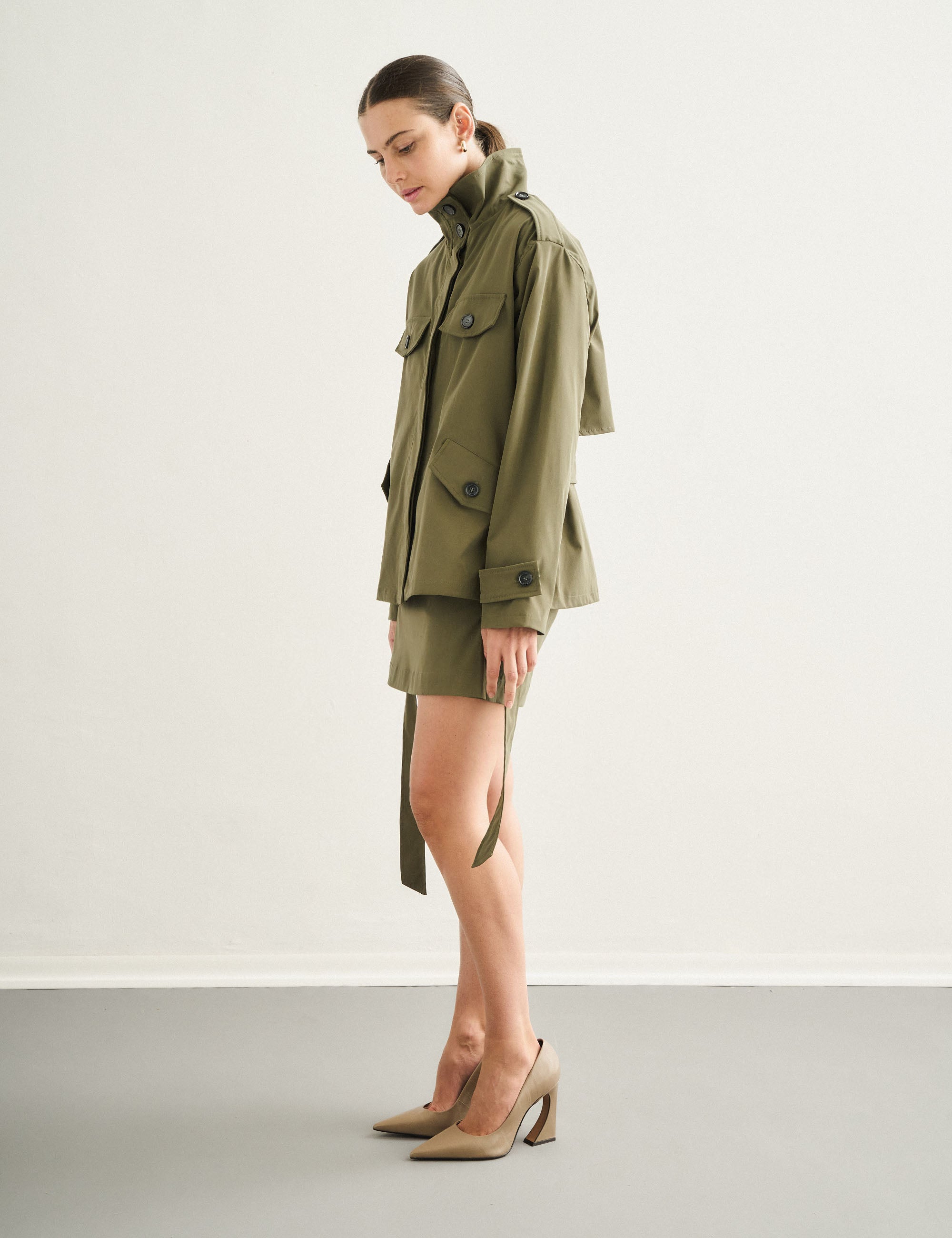 Shorts Saia Carol Sarja Militar