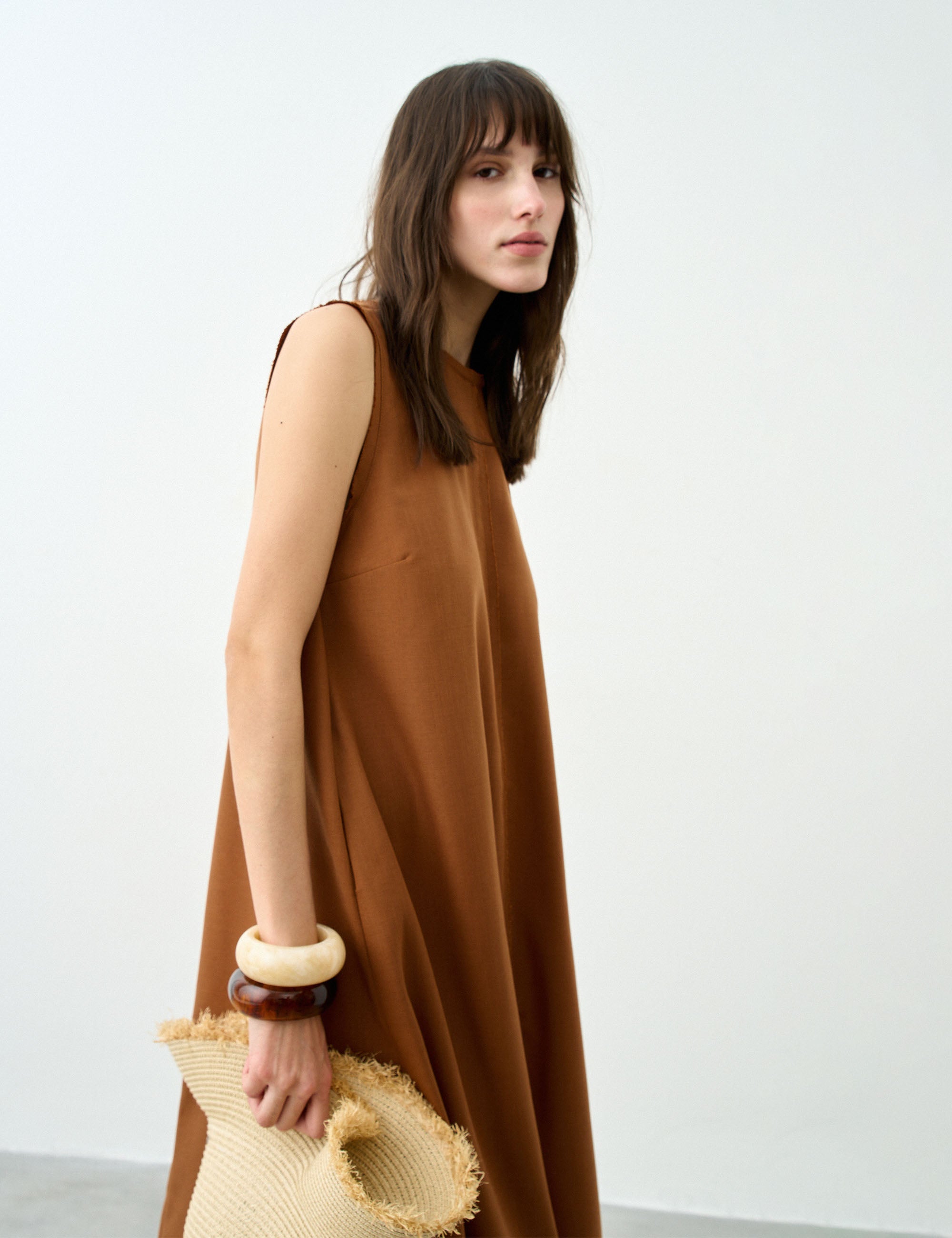 Vestido Ayla Midi Marrom