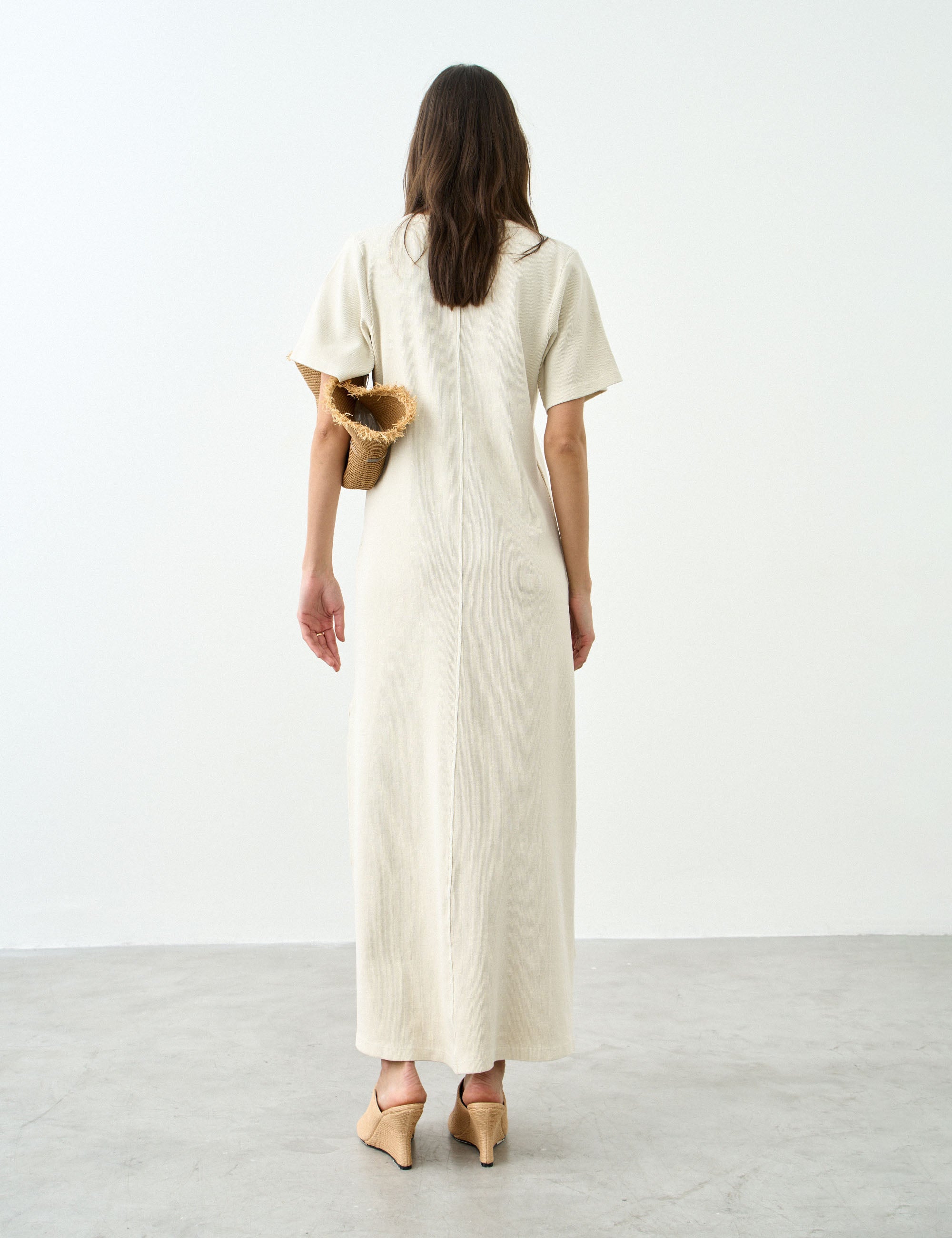 Vestido Camila Confort Off Antique