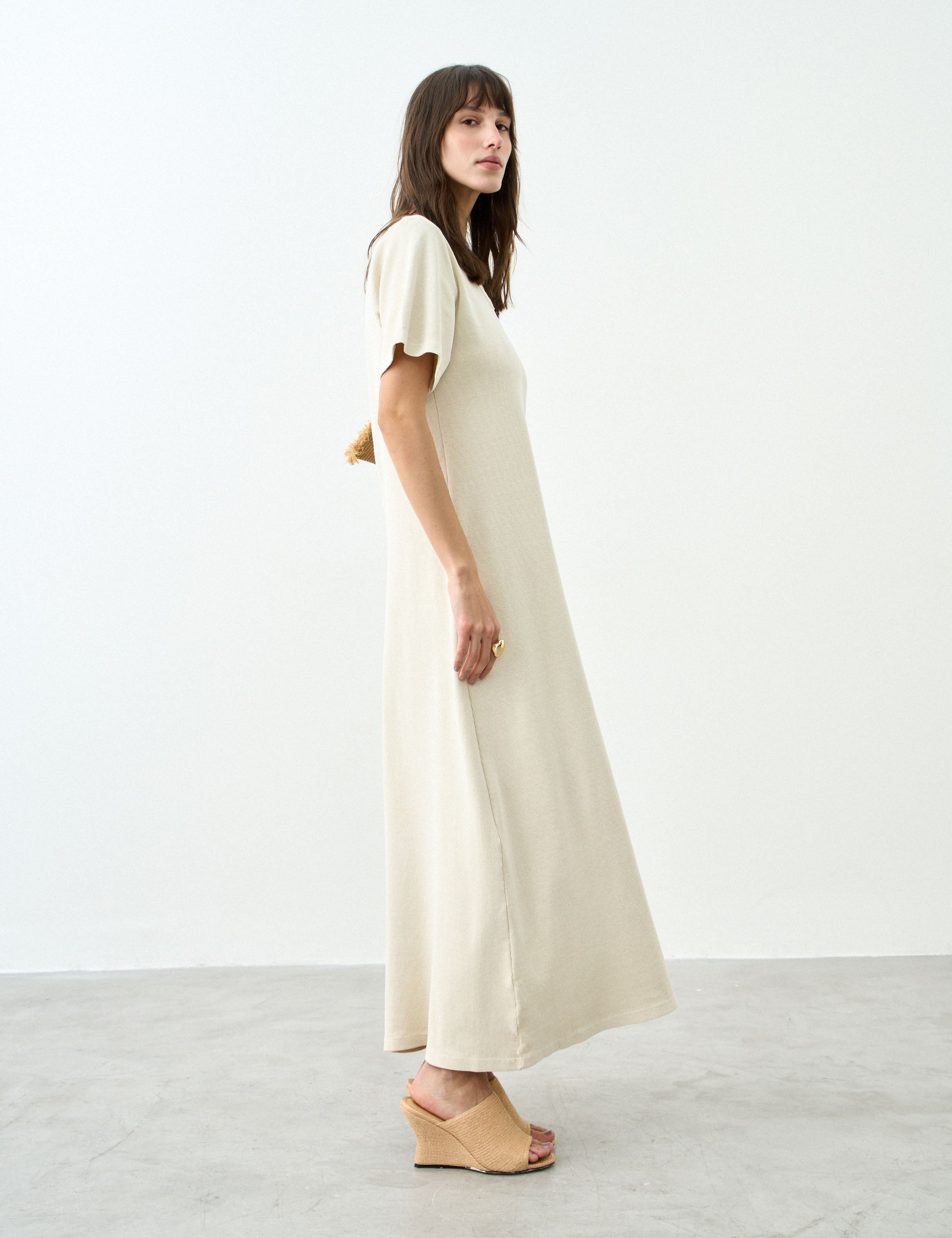 Vestido Camila Confort Off Antique