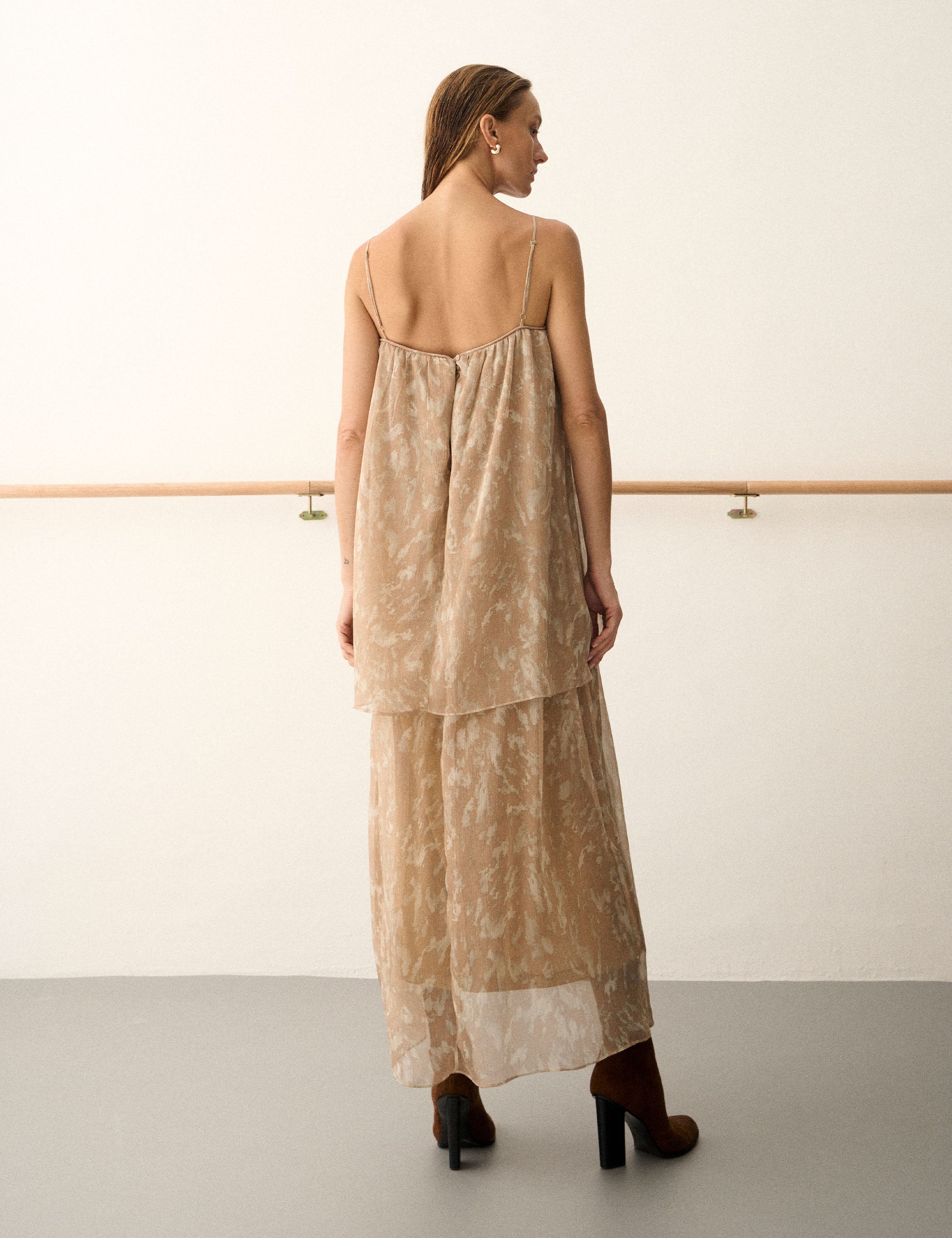 Vestido Dalia Fluido Bege