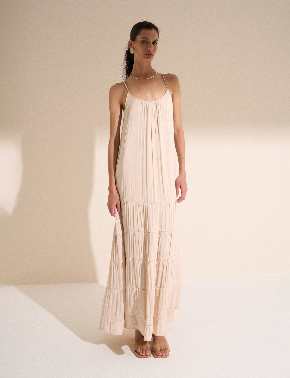Vestido Fluido Cetim Areia