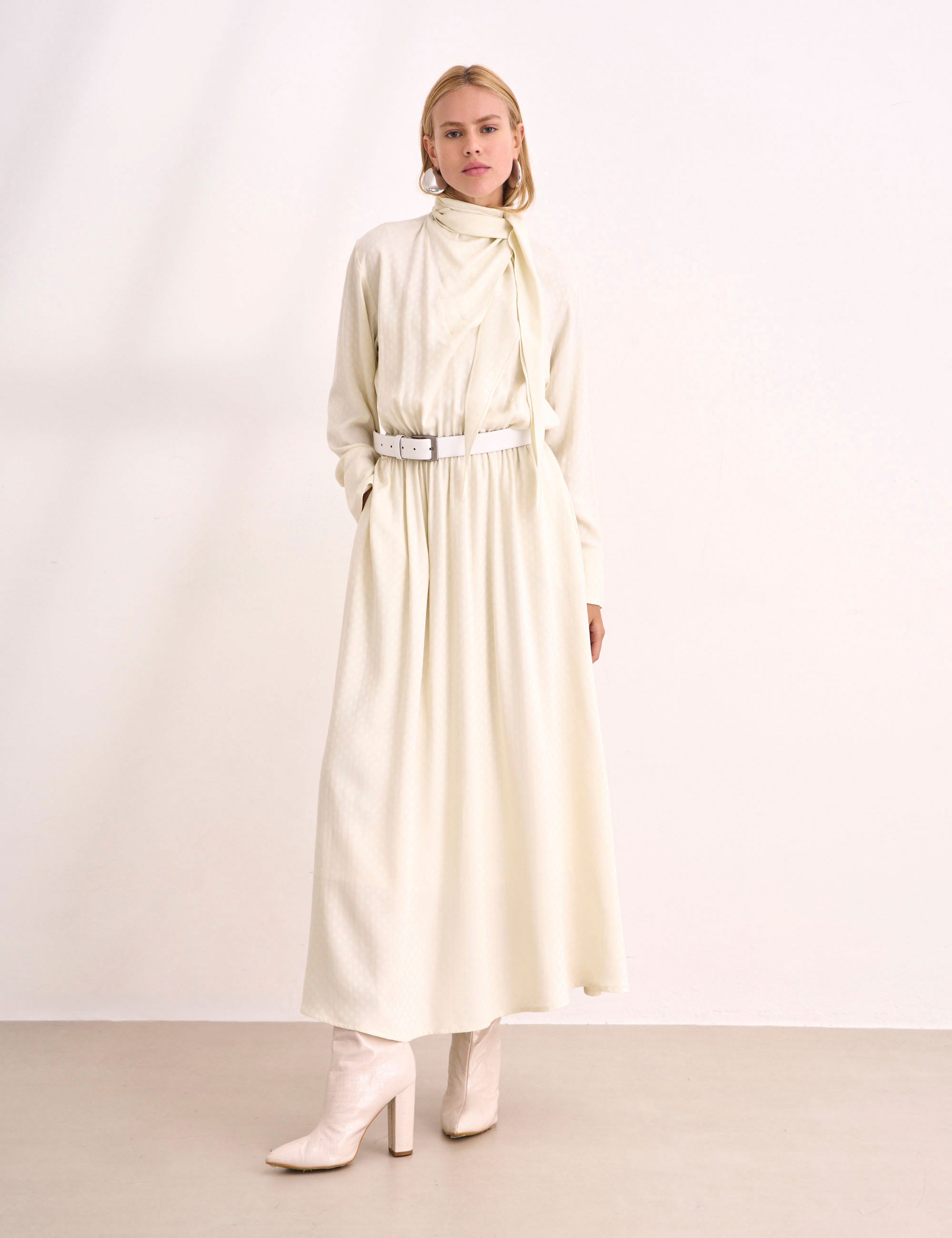 Vestido Karina Jacquard Marfim