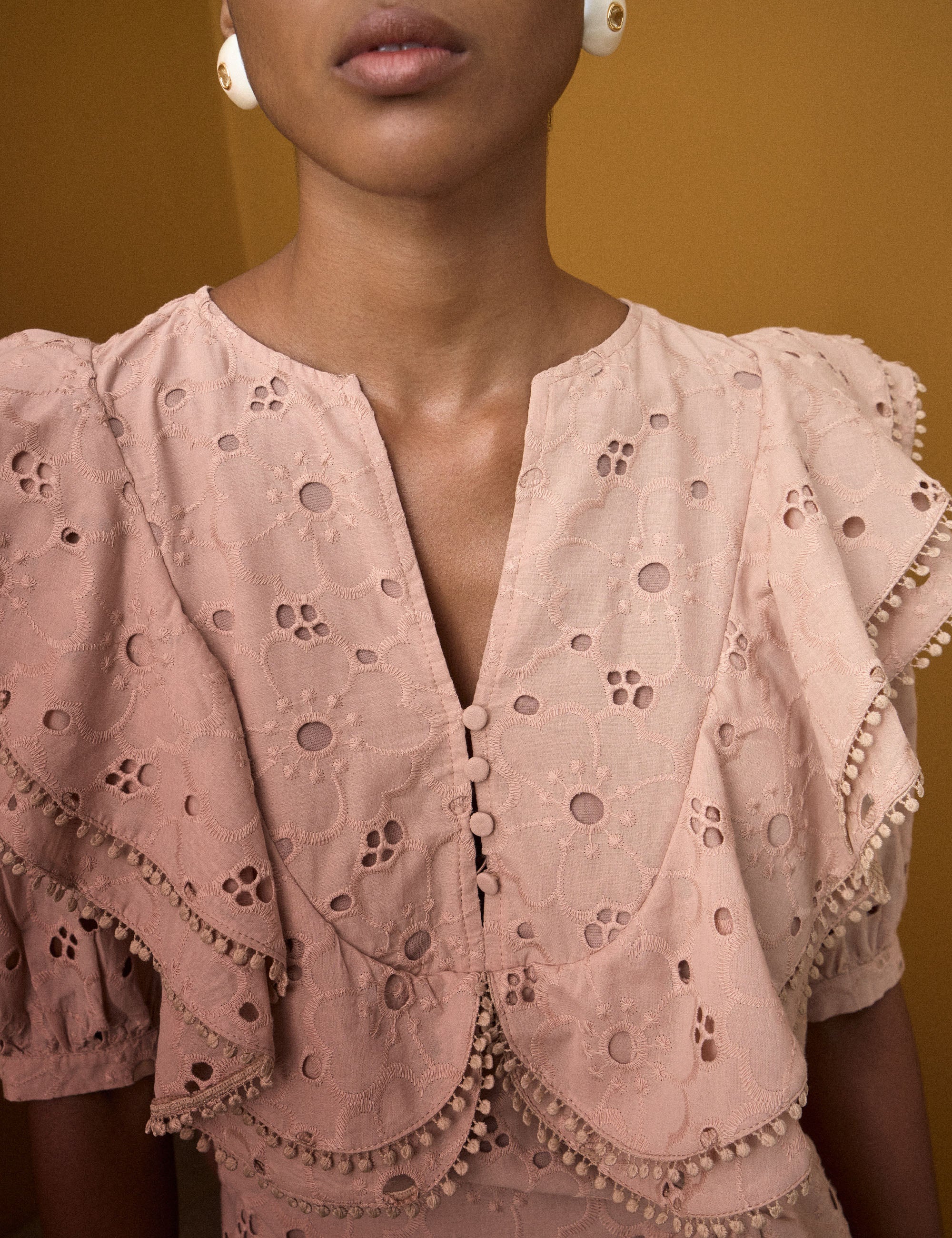 Vestido Leslie Laise Bege