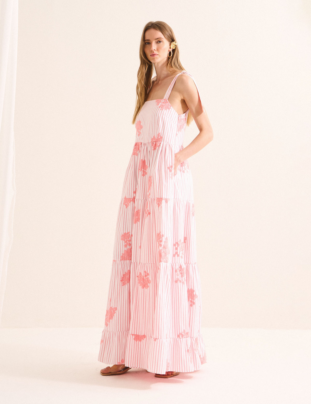 Vestido Maria Bordado Coral