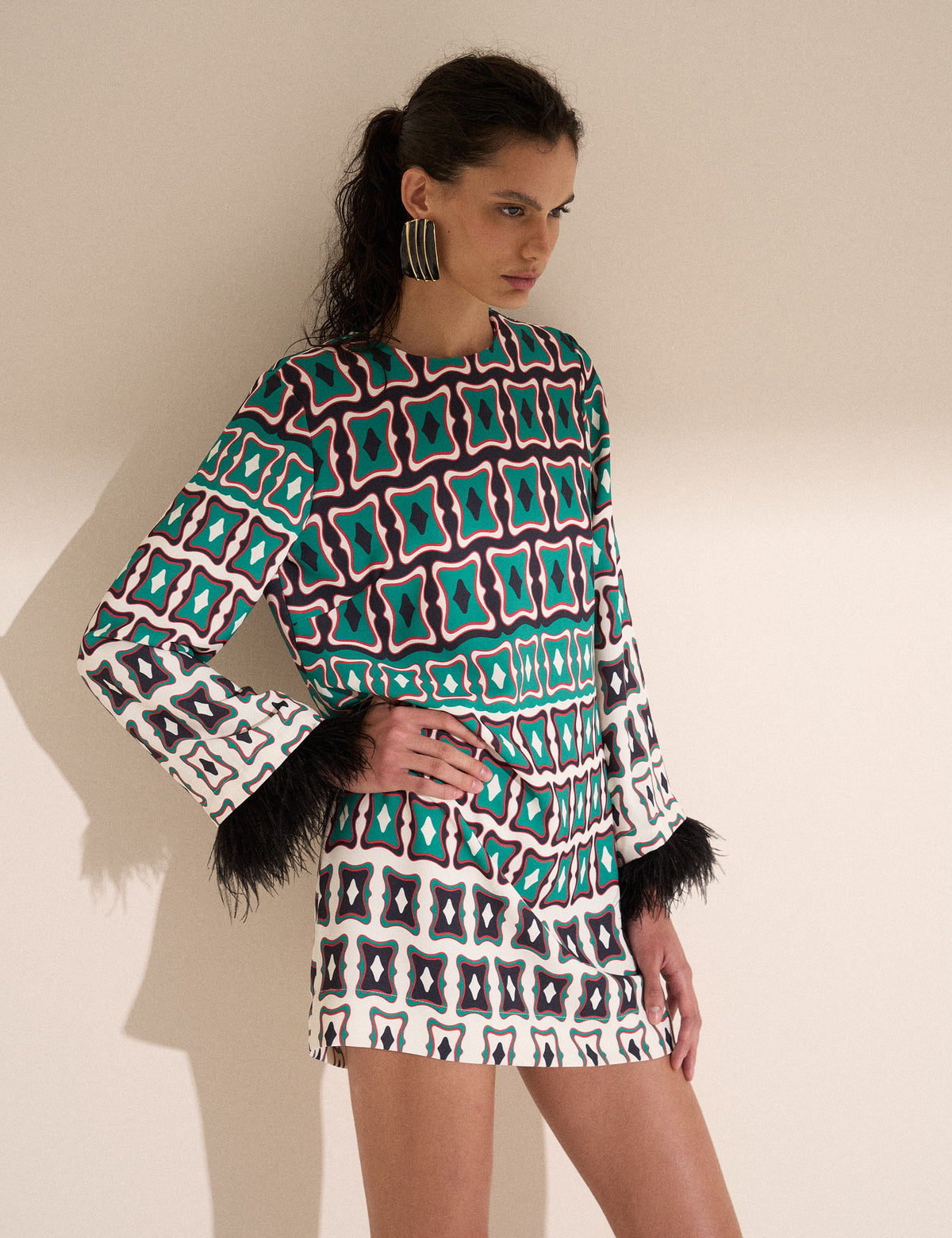 Vestido Pluma Crepe Off White/Preto