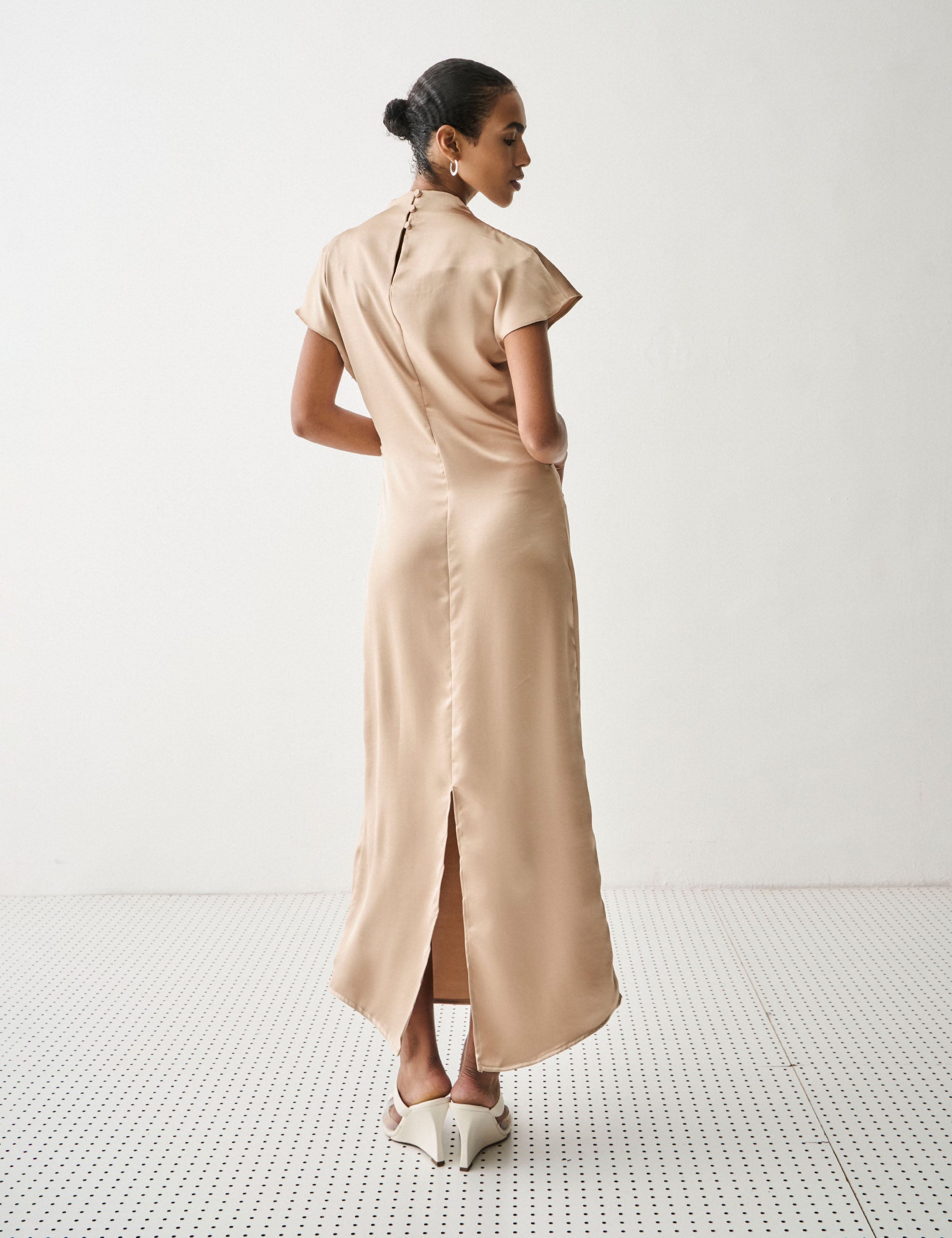 Vestido Siena Cetim Bege