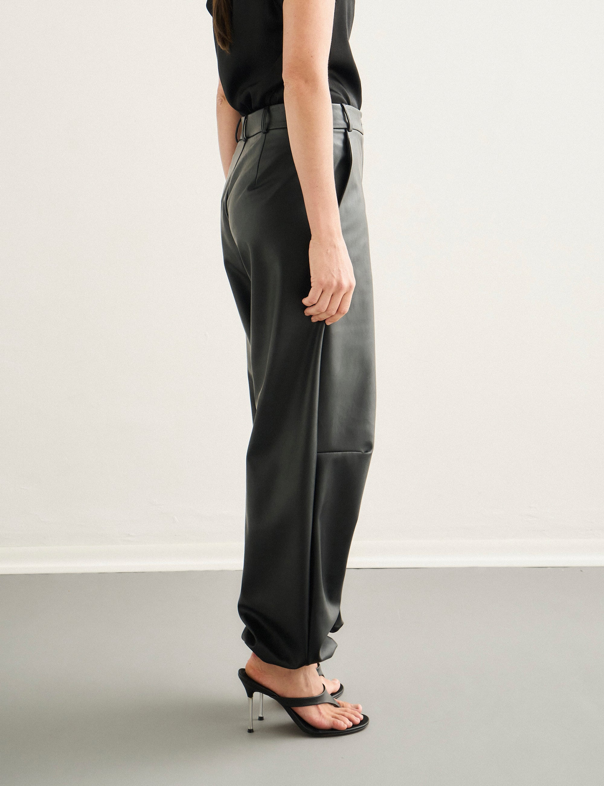 Calça Barbara Barrel Preto
