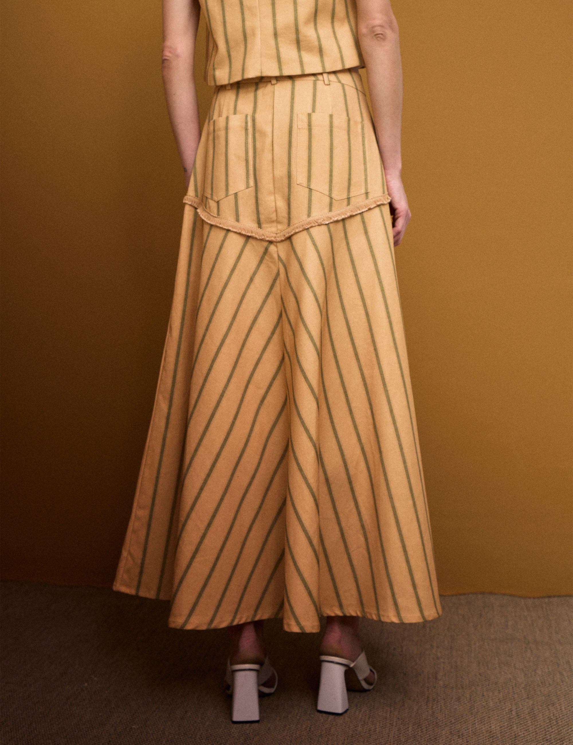 Saia Isabella Listra Mostarda