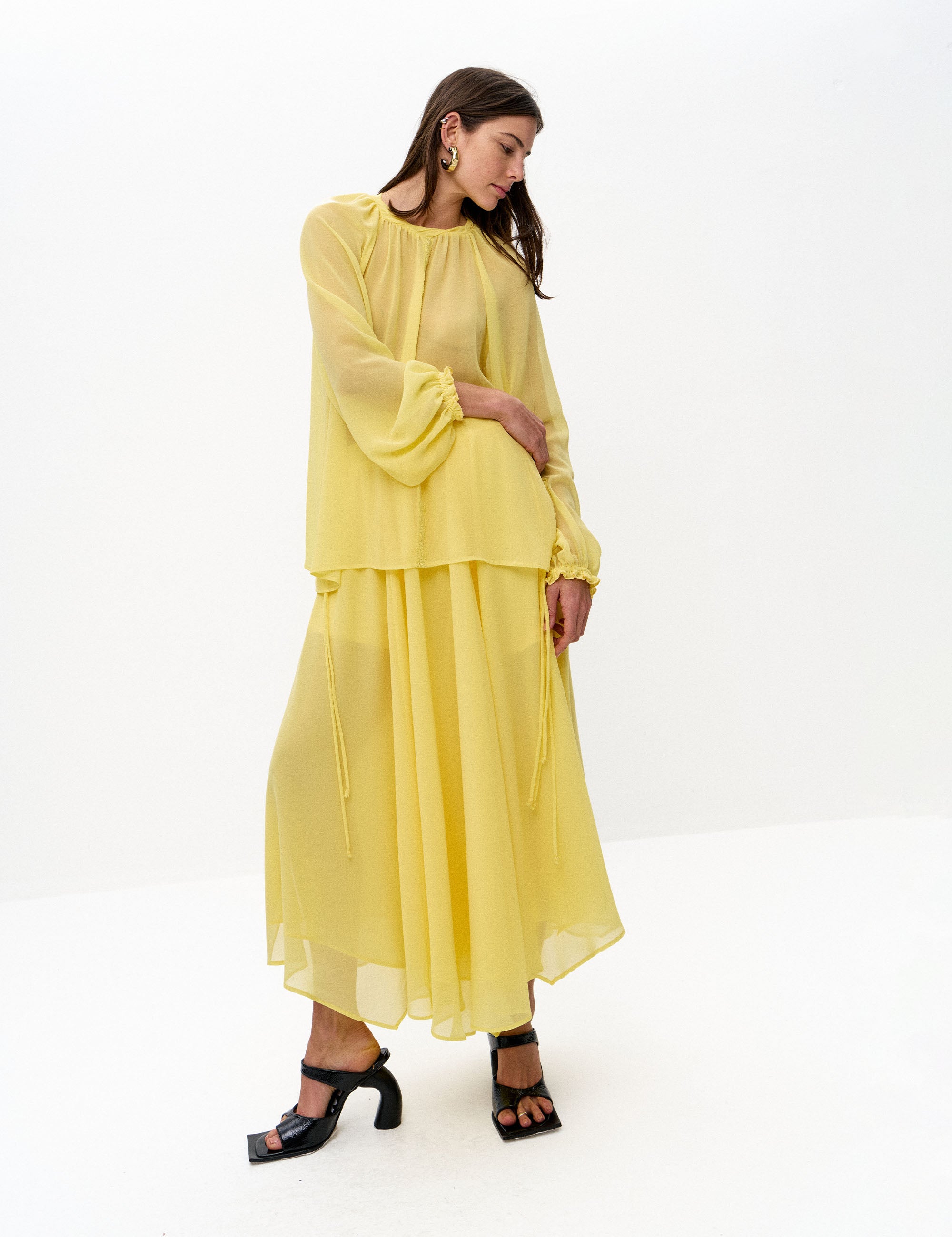 Bata Gabriela Chiffon Amarelo
