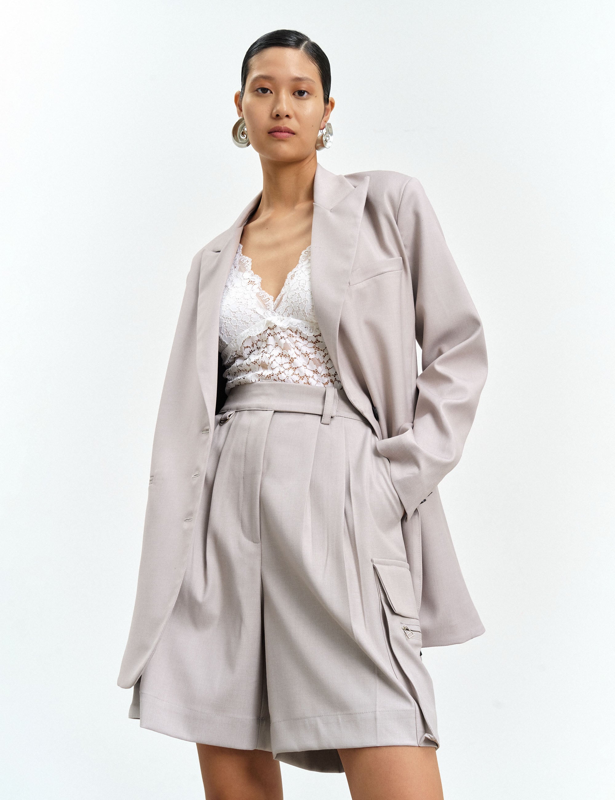 Bermuda Brune Alfaiataria Cinza