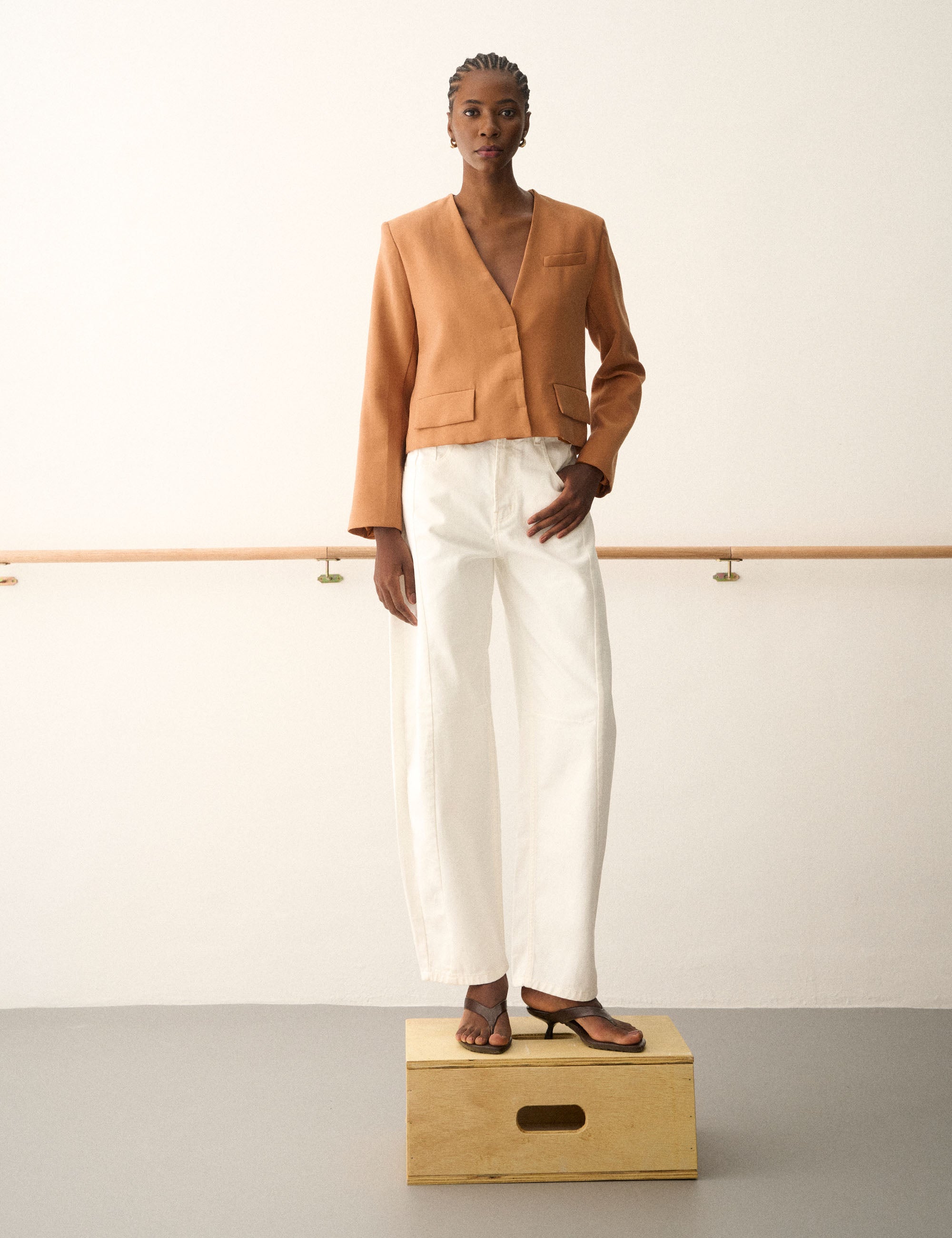 Blazer Julia Liocel Amendoa