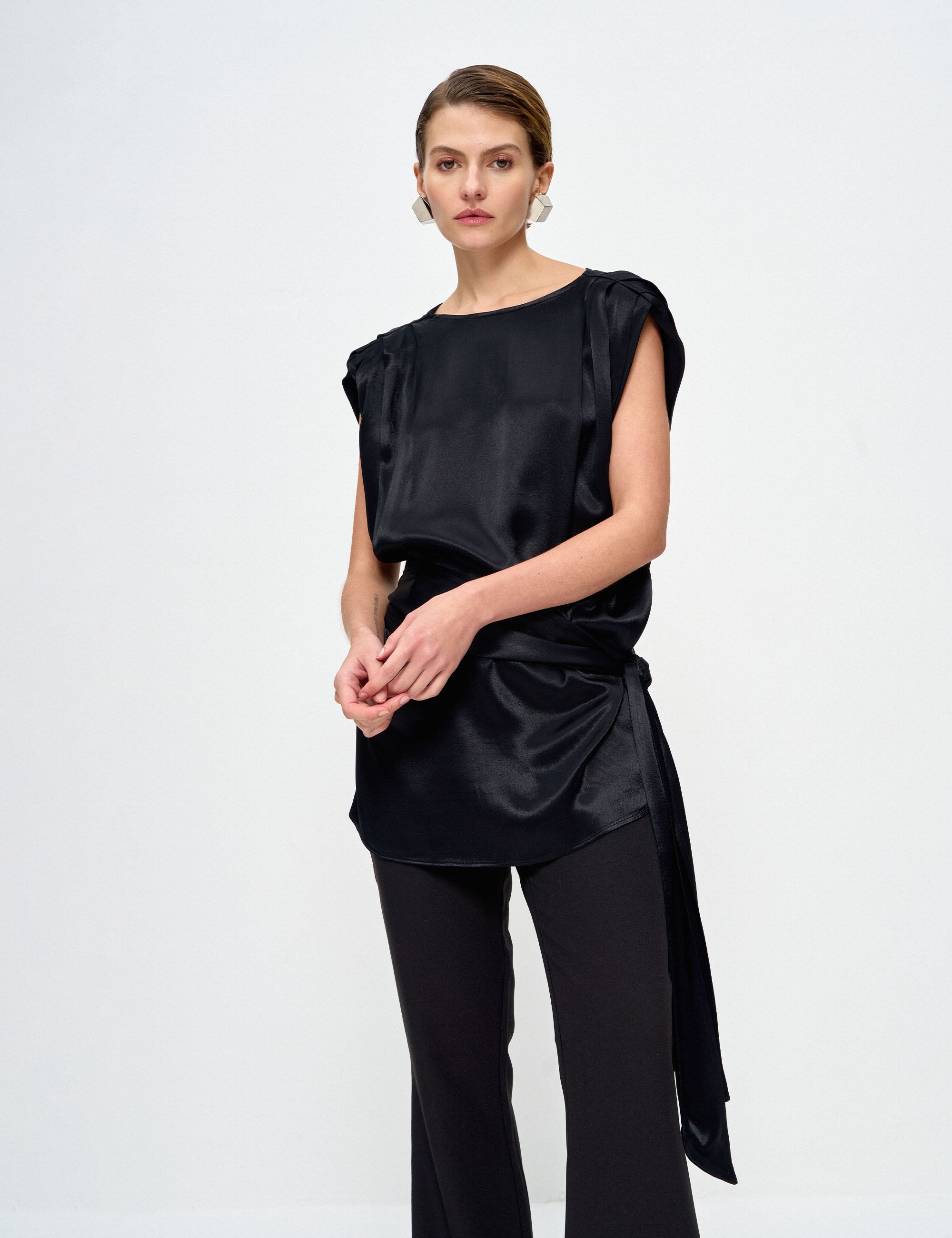 Blusa Bárbara Cetim Preto