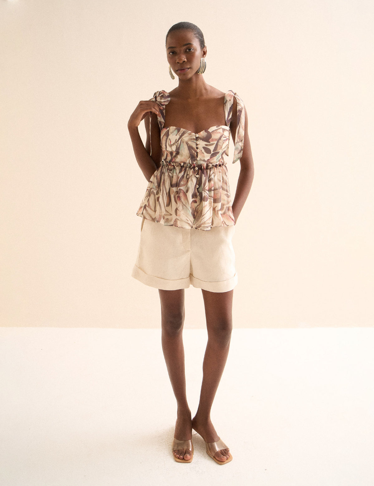 Blusa Borboleta Chiffon Areia