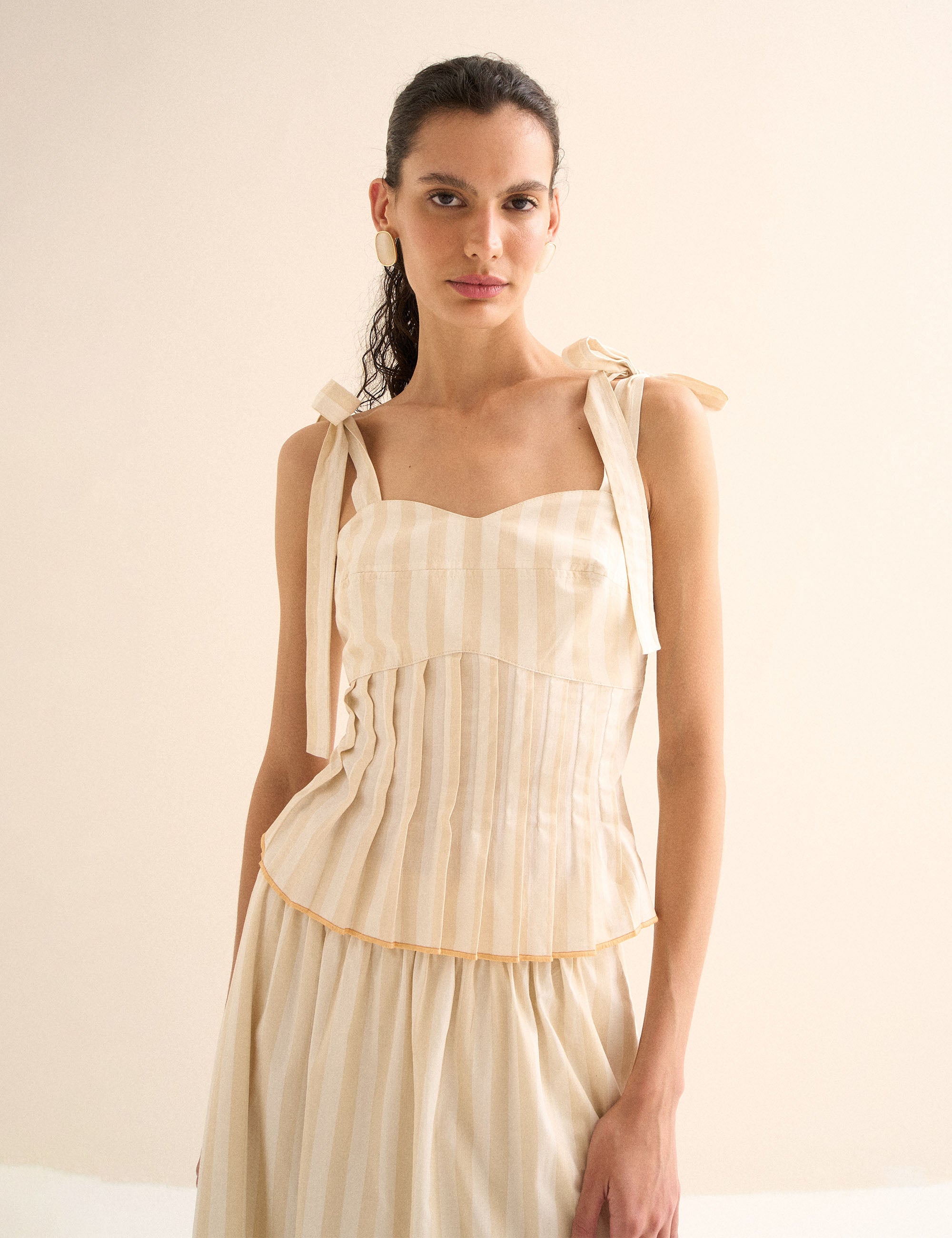 Blusa Elena Tricoline Bege
