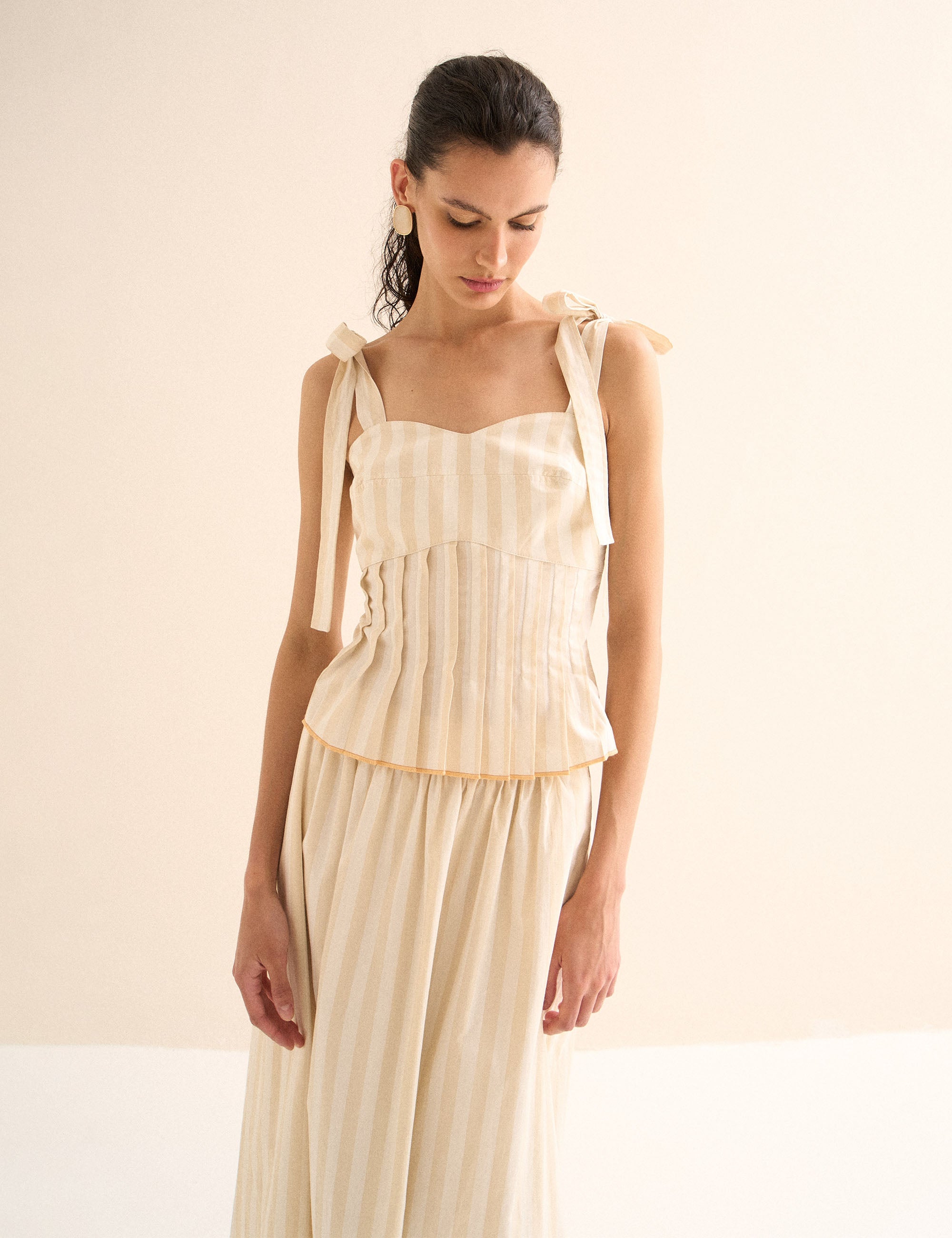 Blusa Elena Tricoline Bege
