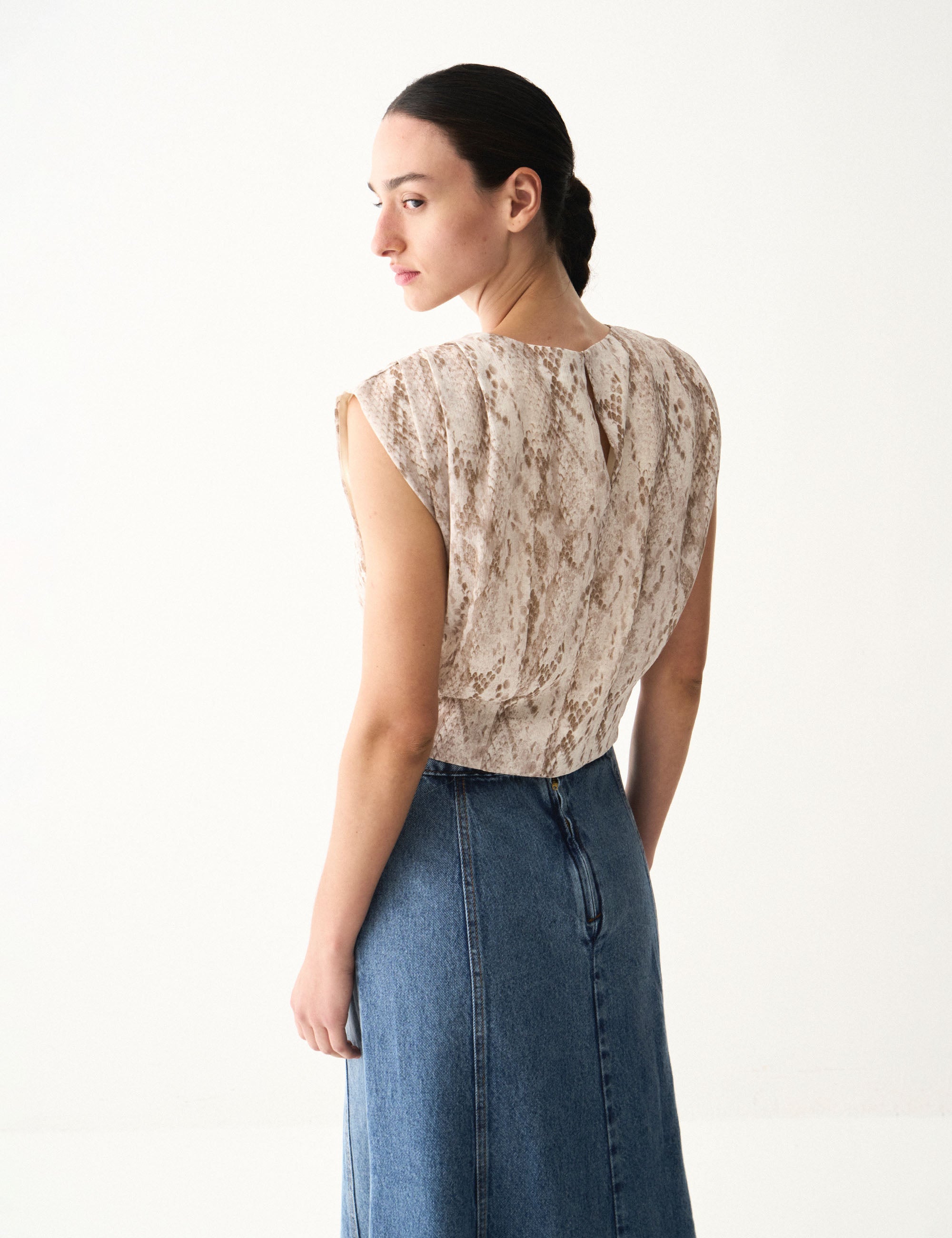 Blusa Jade Animal Print Cinza