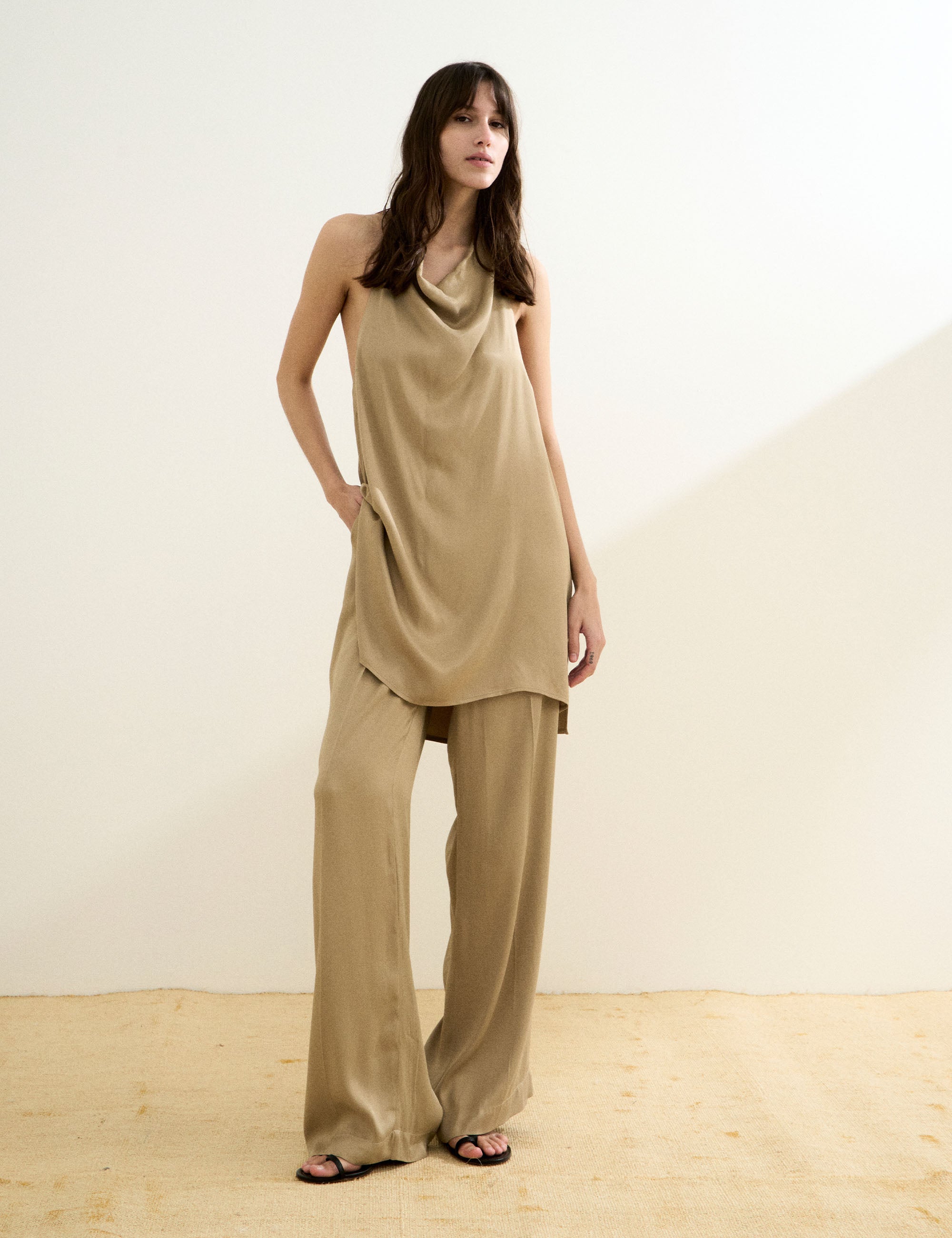 Blusa Lauren Cetim Bege