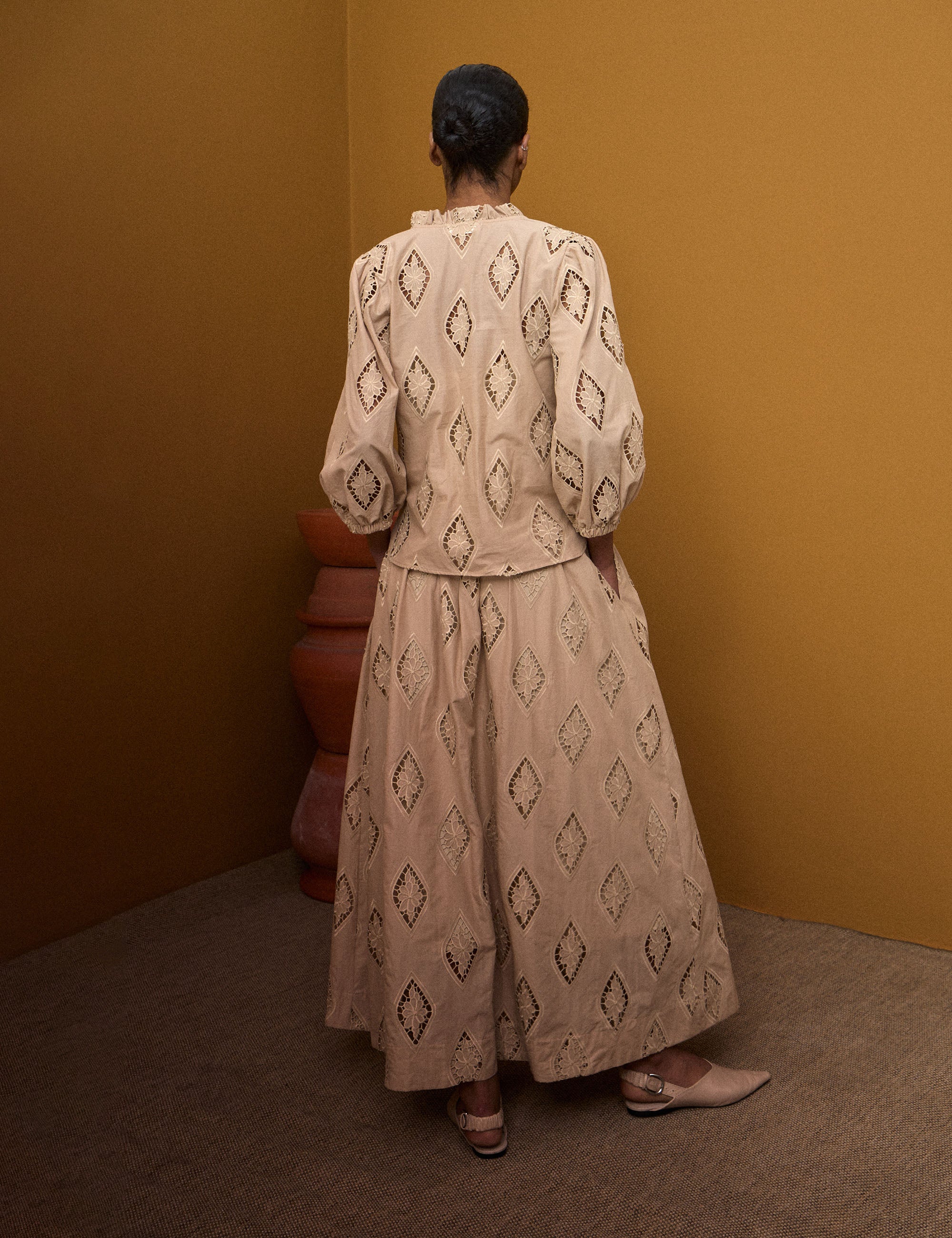 Camisa Maevie Laise Bege